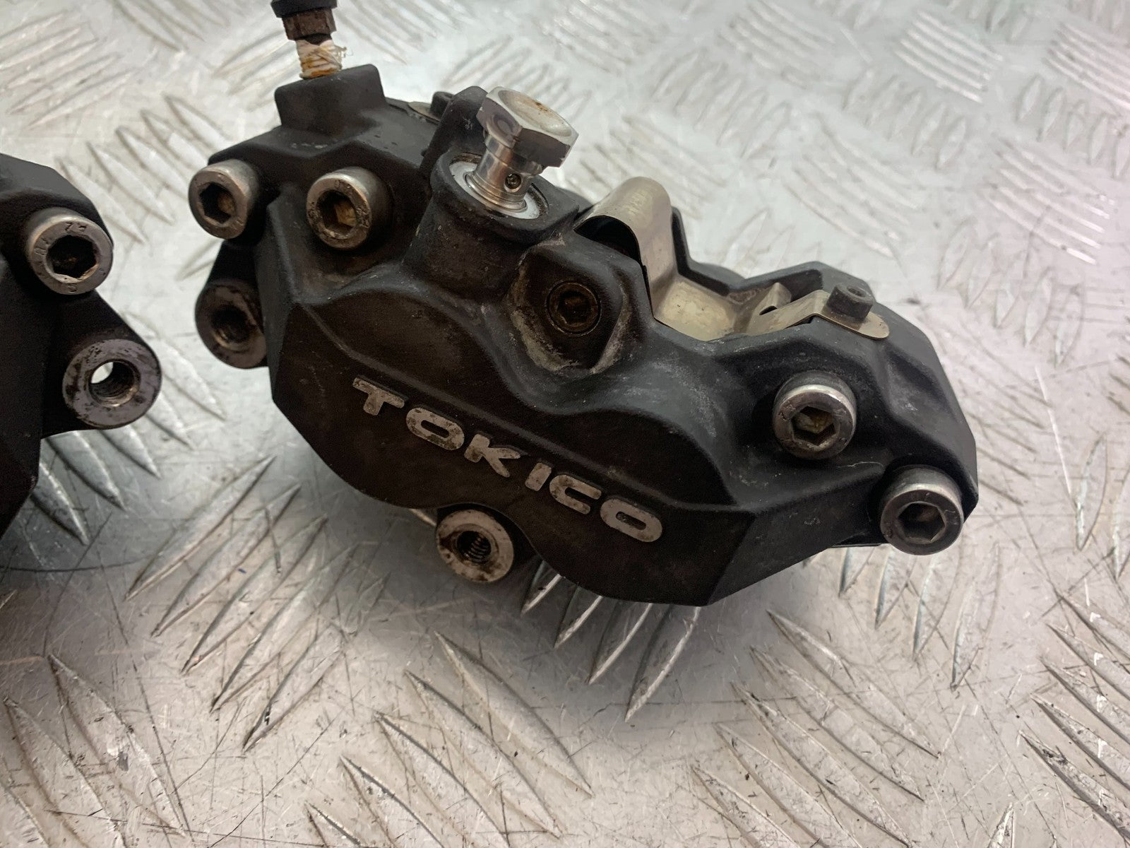 SUZUKI SV1000 SV 1000 S FRONT BRAKE CALIPERS   YEAR 2003-2007 (CMB1293)