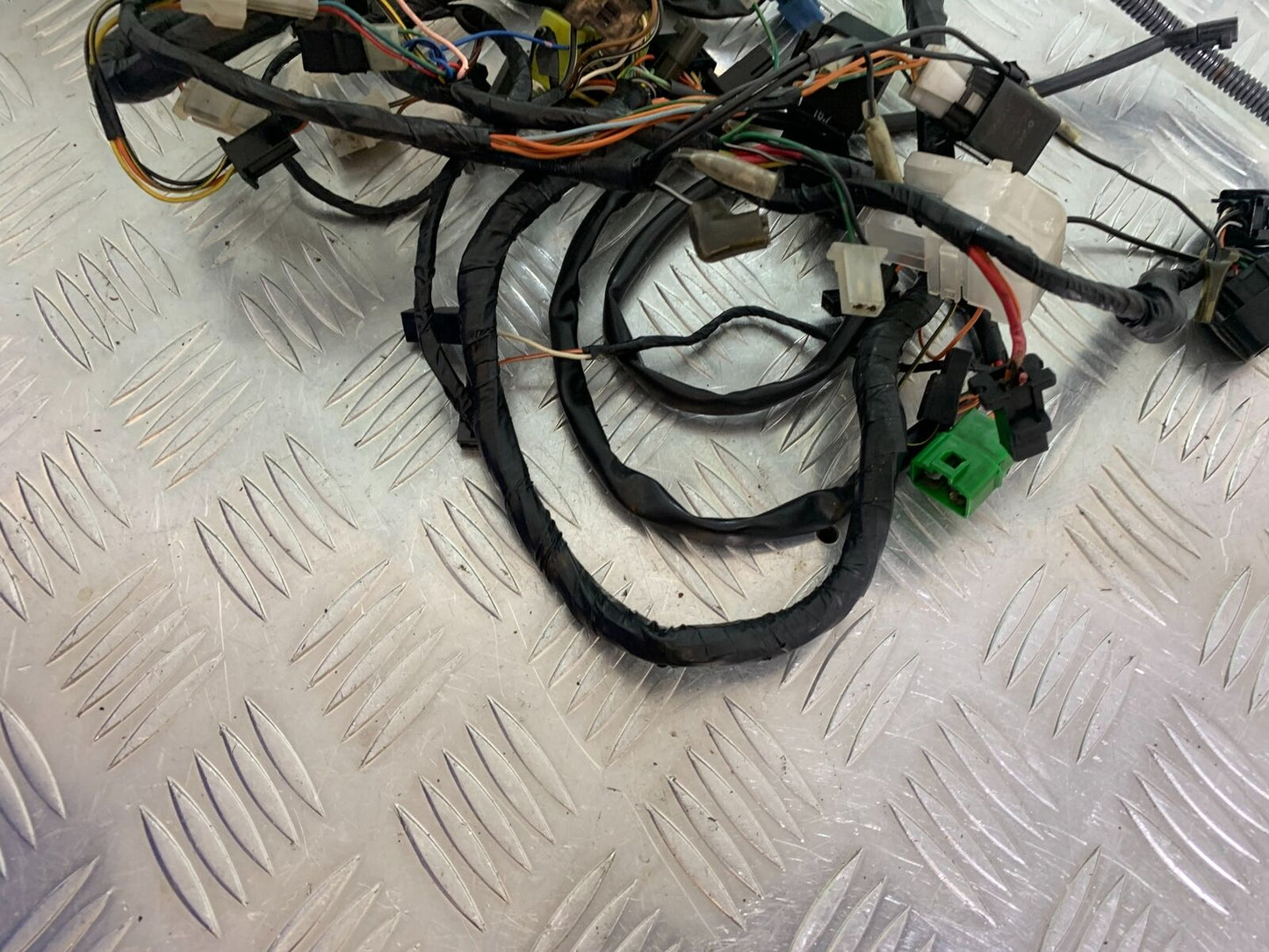 SUZUKI RF900 RF 900 WIRING LOOM YEAR 1994-1999 (CMB1020)