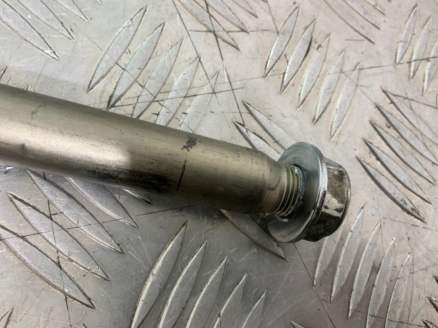 YAMAHA XSR900 XSR 900 SWINGARM SPINDLE YEAR 2022-2024 (CMB1215)