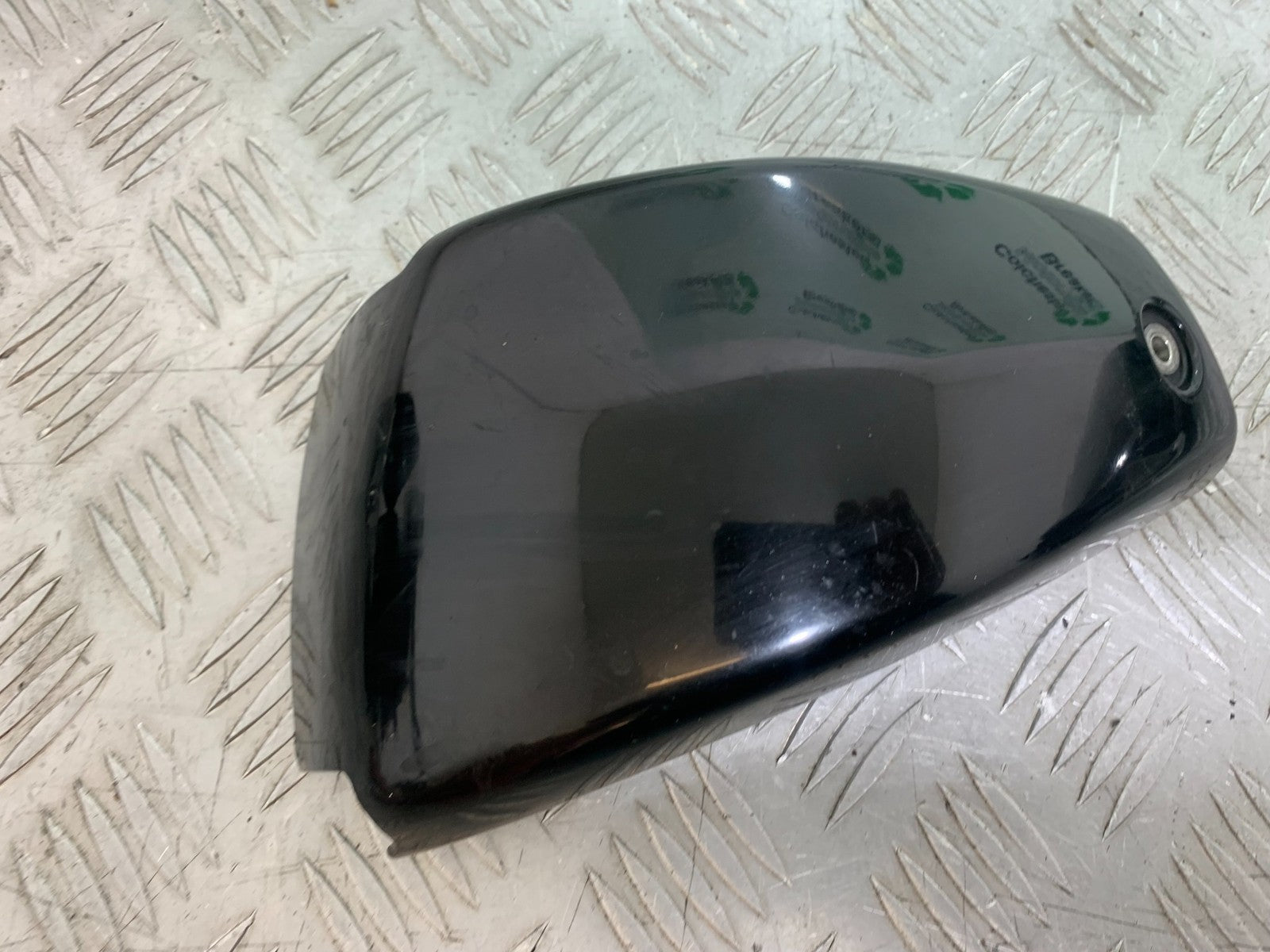 YAMAHA XVS 1300 MIDNIGHT STAR RIGHT SEAT PANEL   YEAR 2007-16 (CMB1200)