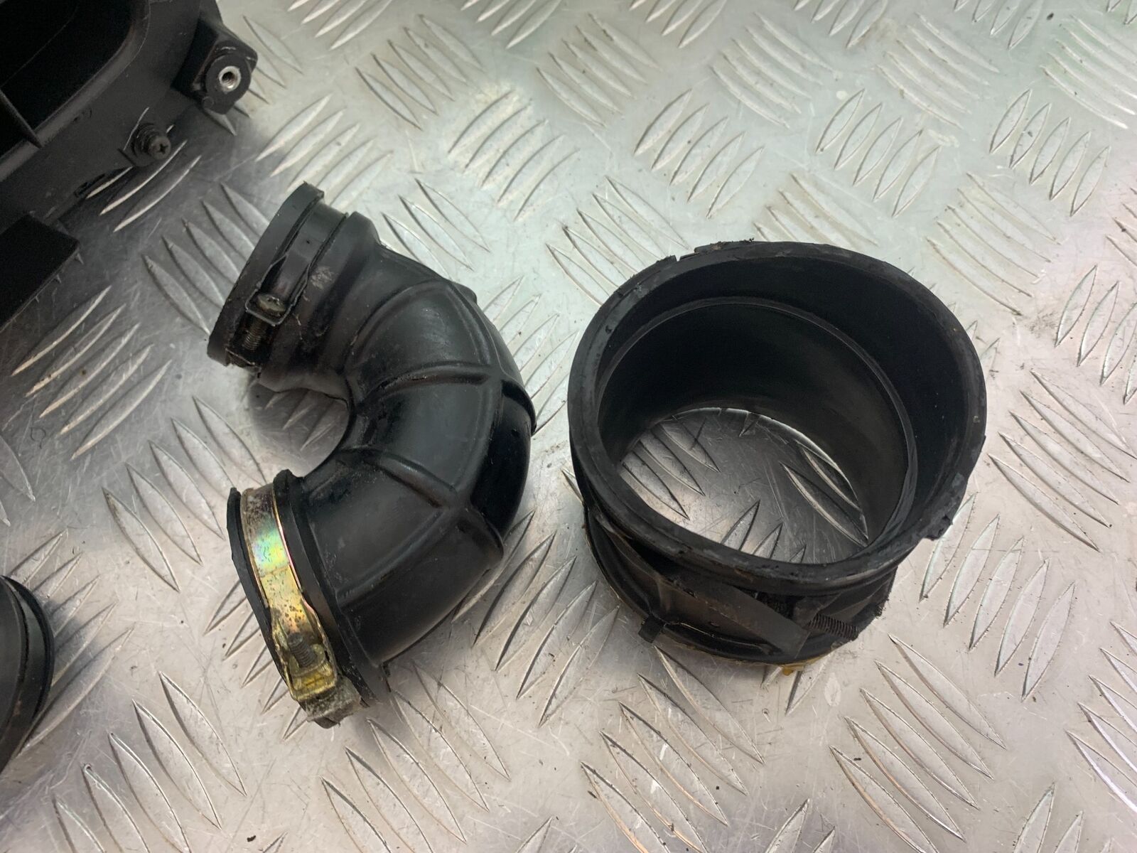 HONDA VT1100 C SHADOW SPIRIT AIR BOX   2002-2003 (CMB1035)