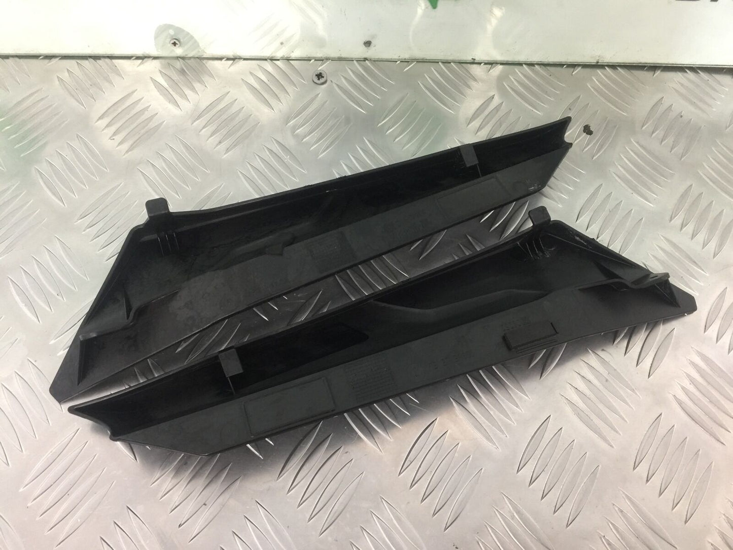 TRIUMPH TIGER 800 XRT LEFT & RIGHT SIDE INFILLS   YEAR 2015-2017  (STOCK 920)