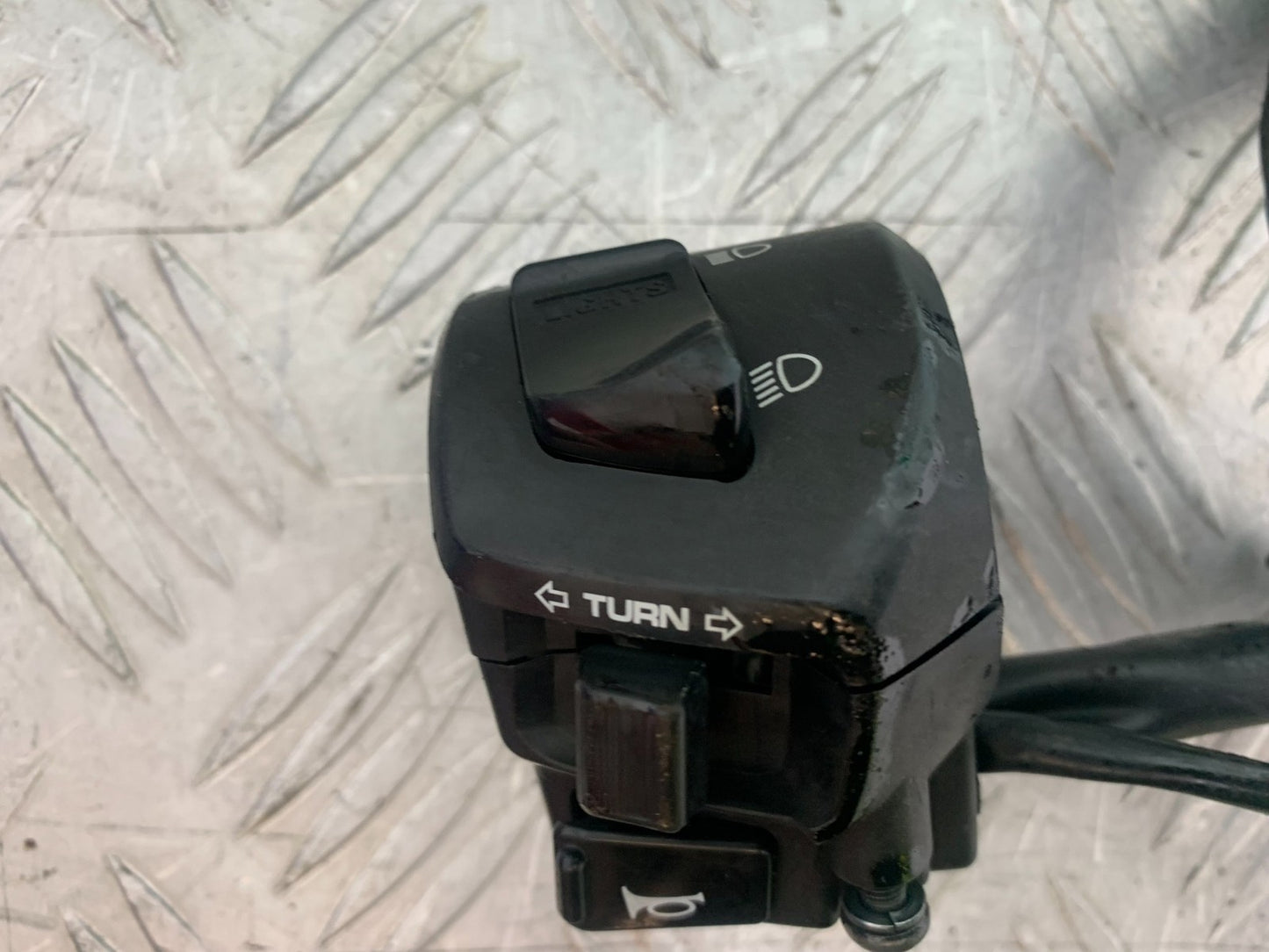 HONDA NT 700 V DEAUVILLE LEFT SWITCH GEAR   YEAR 2006-2011 (CMB1211)