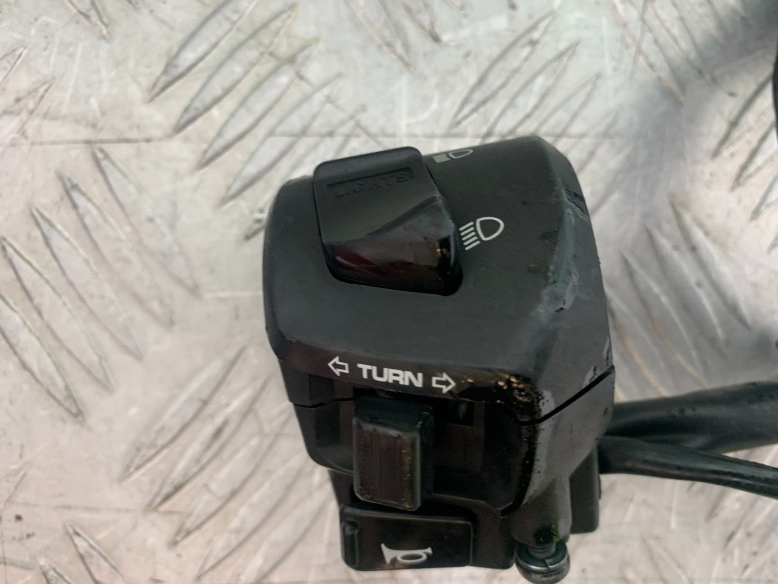 HONDA NT 700 V DEAUVILLE LEFT SWITCH GEAR   YEAR 2006-2011 (CMB1211)