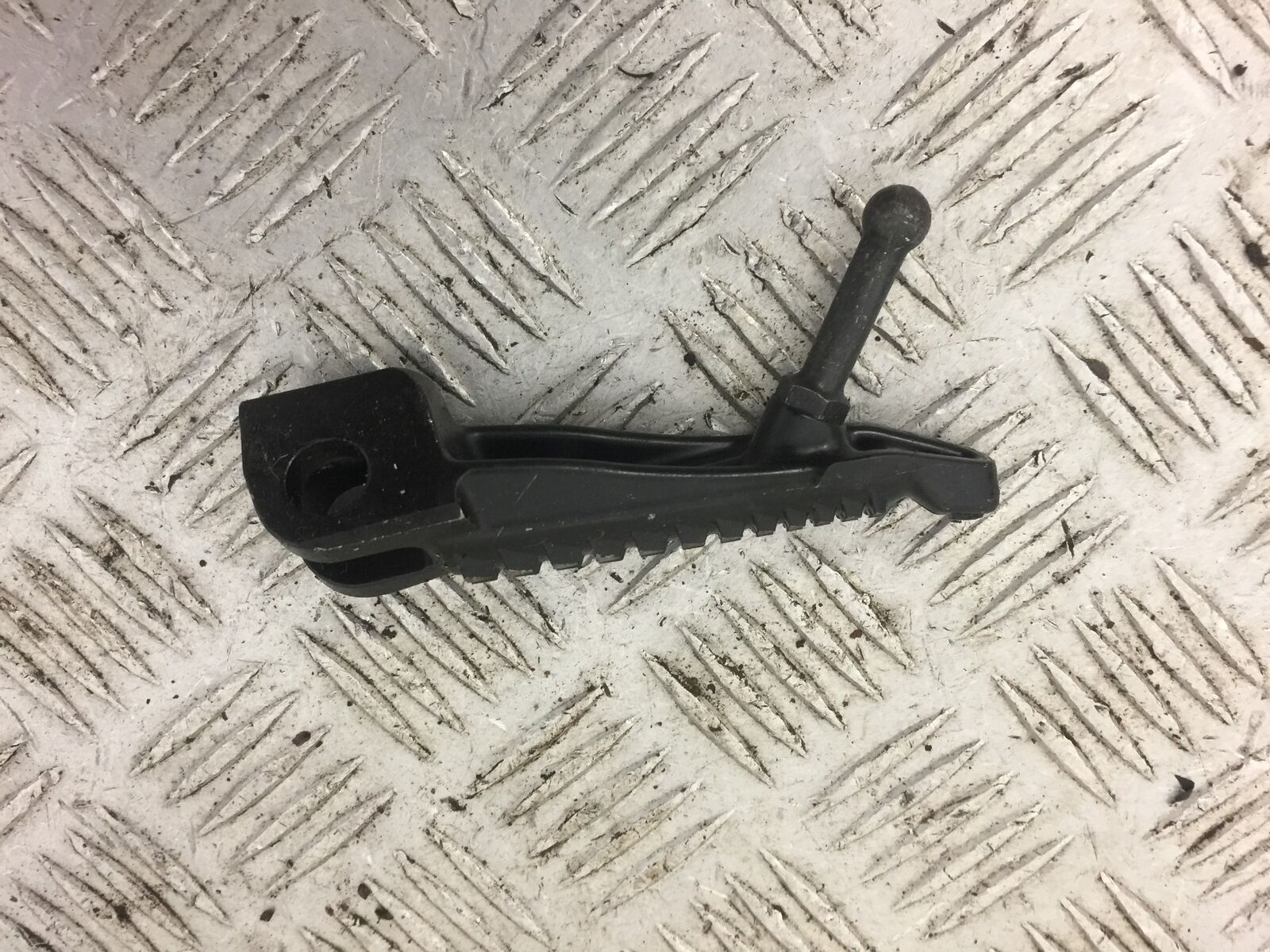 KAWASAKI ZX10R ZX10 R FRONT LEFT PEG  2008-2010 (STOCK 519)