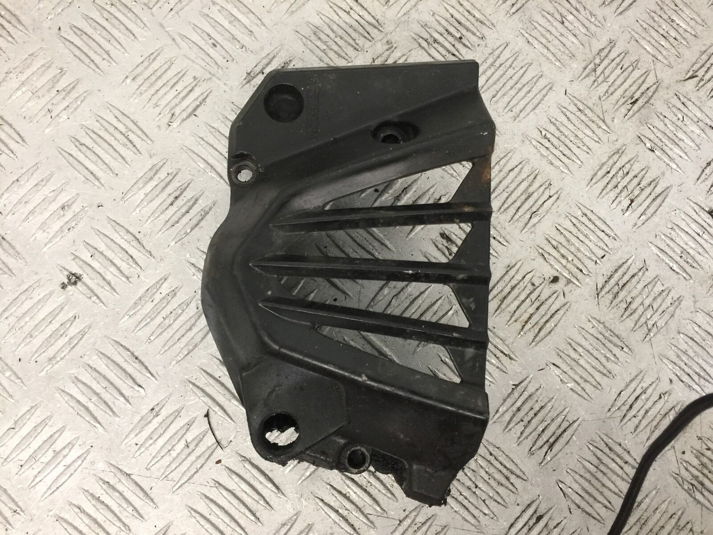KAWASAKI NINJA 250 R EX250 SPROCKET COVER  YEAR 2008  (STOCK 879)
