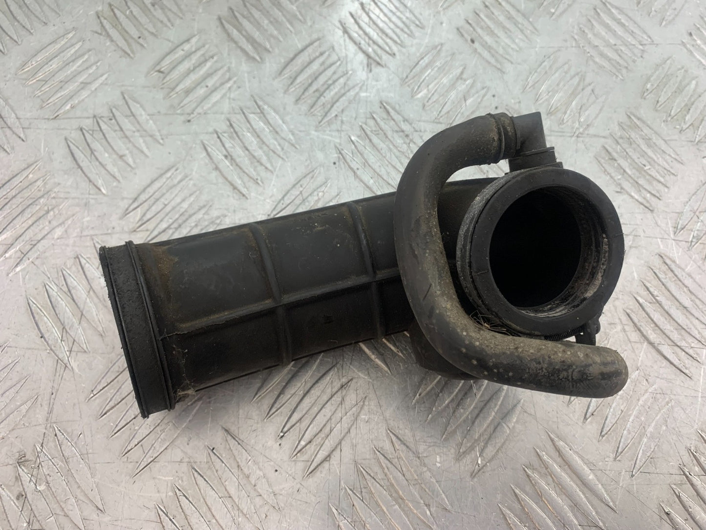 SUZUKI AN 200 UH 200 AIR BOX RUBBER  YEAR 2007-2009 (CMB1256)