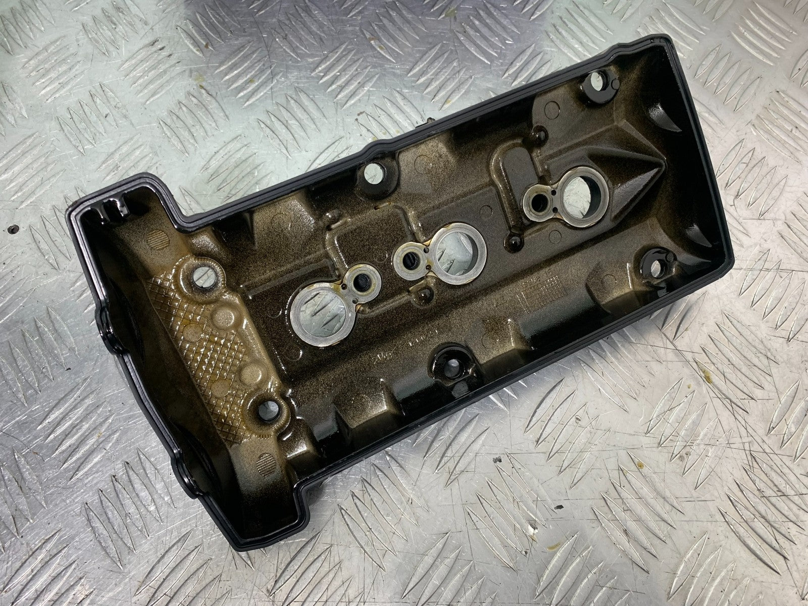 TRIUMPH 675 STREET TRIPLE RX ROCKER COVER  2015- 2017 (CMB1299)