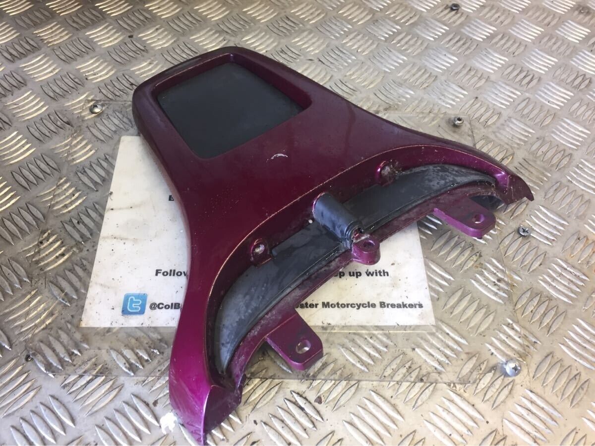 SUZUKI AN250 AN 250 BURGMAN BACK REST  YEAR 1999 2001