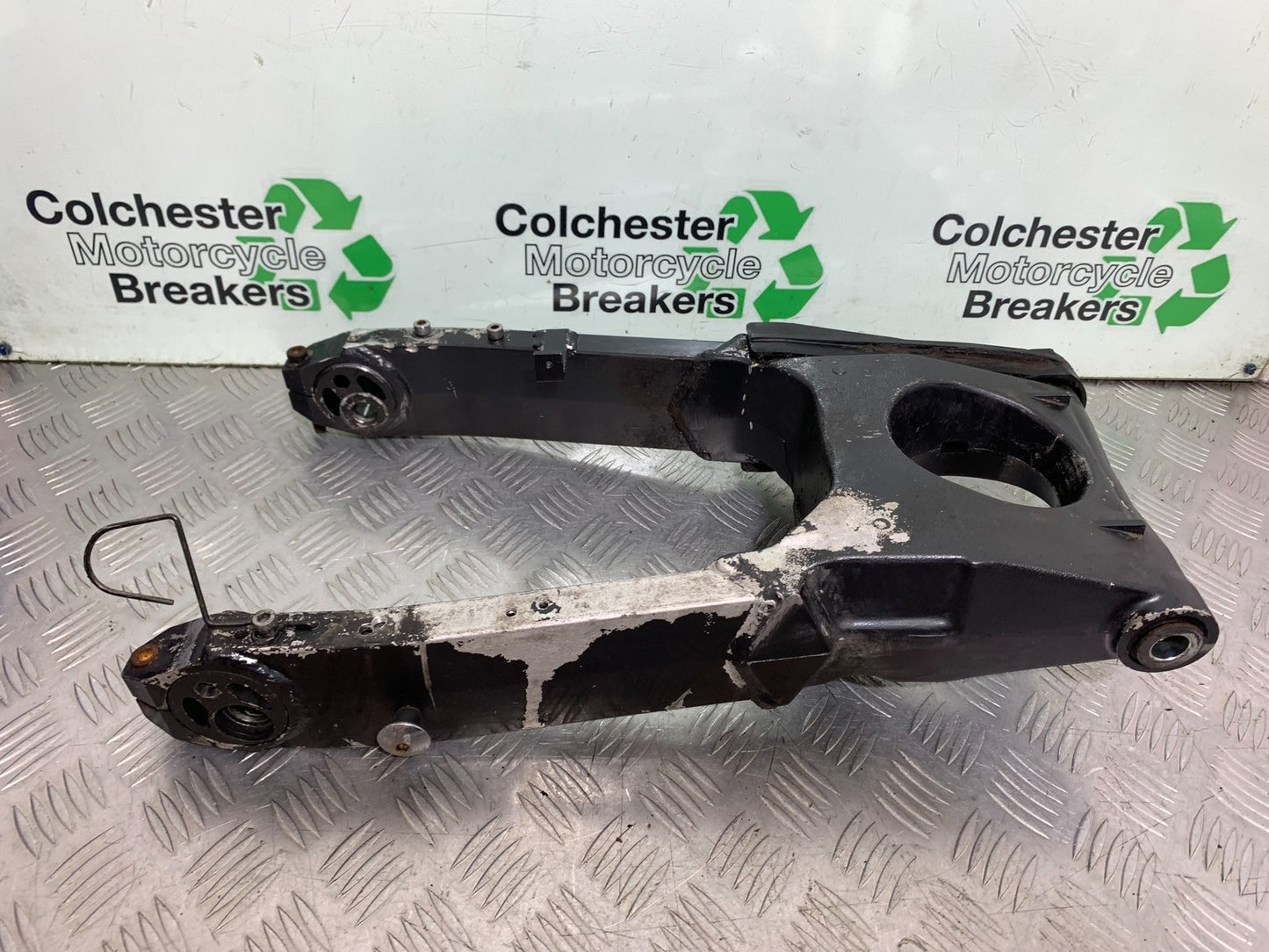 KAWASAKI ZZR1100 D SWINGARM   YEAR 1993-2001 (CMB1189)