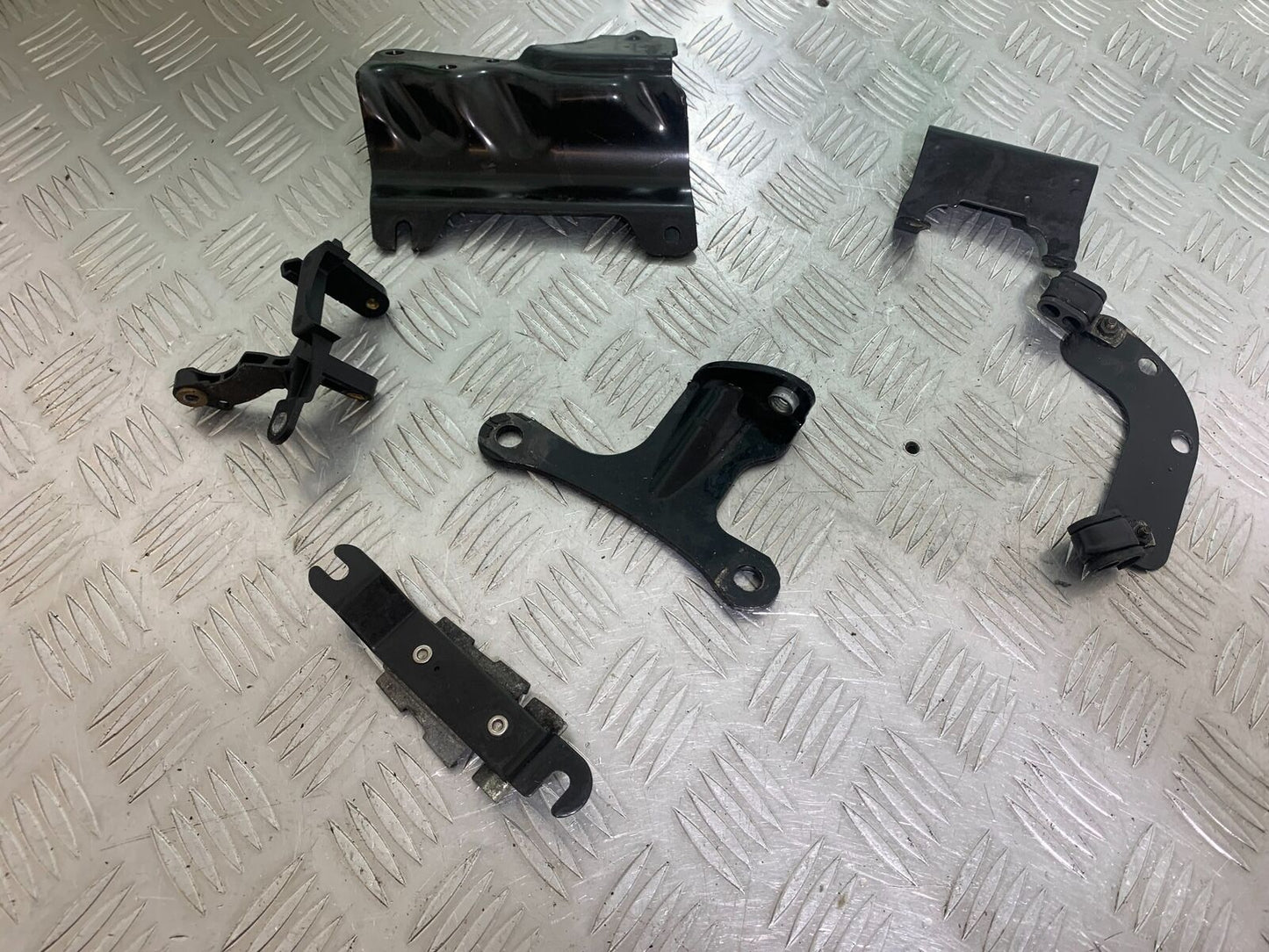 HARLEY DAVIDSON XL883 N IROD BRACKETS  YEAR 2020  (CMB1116)