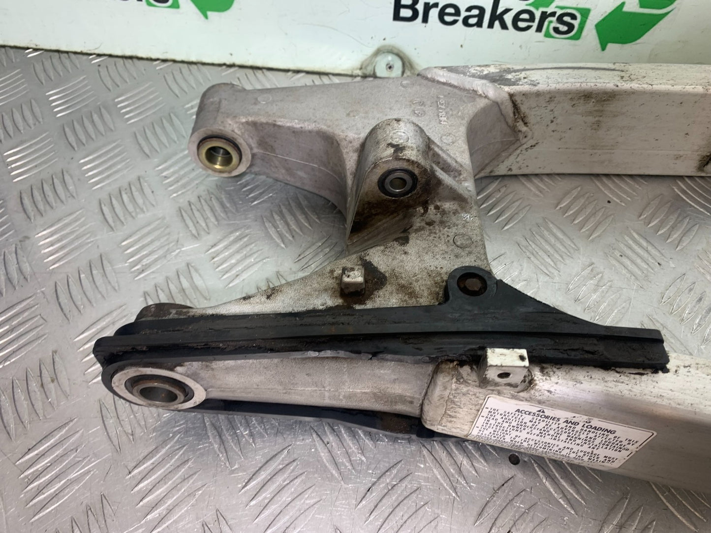 HONDA CBR600 CBR 600 FX FY SWINGARM  YEAR 1999-2000 (CMB1287)
