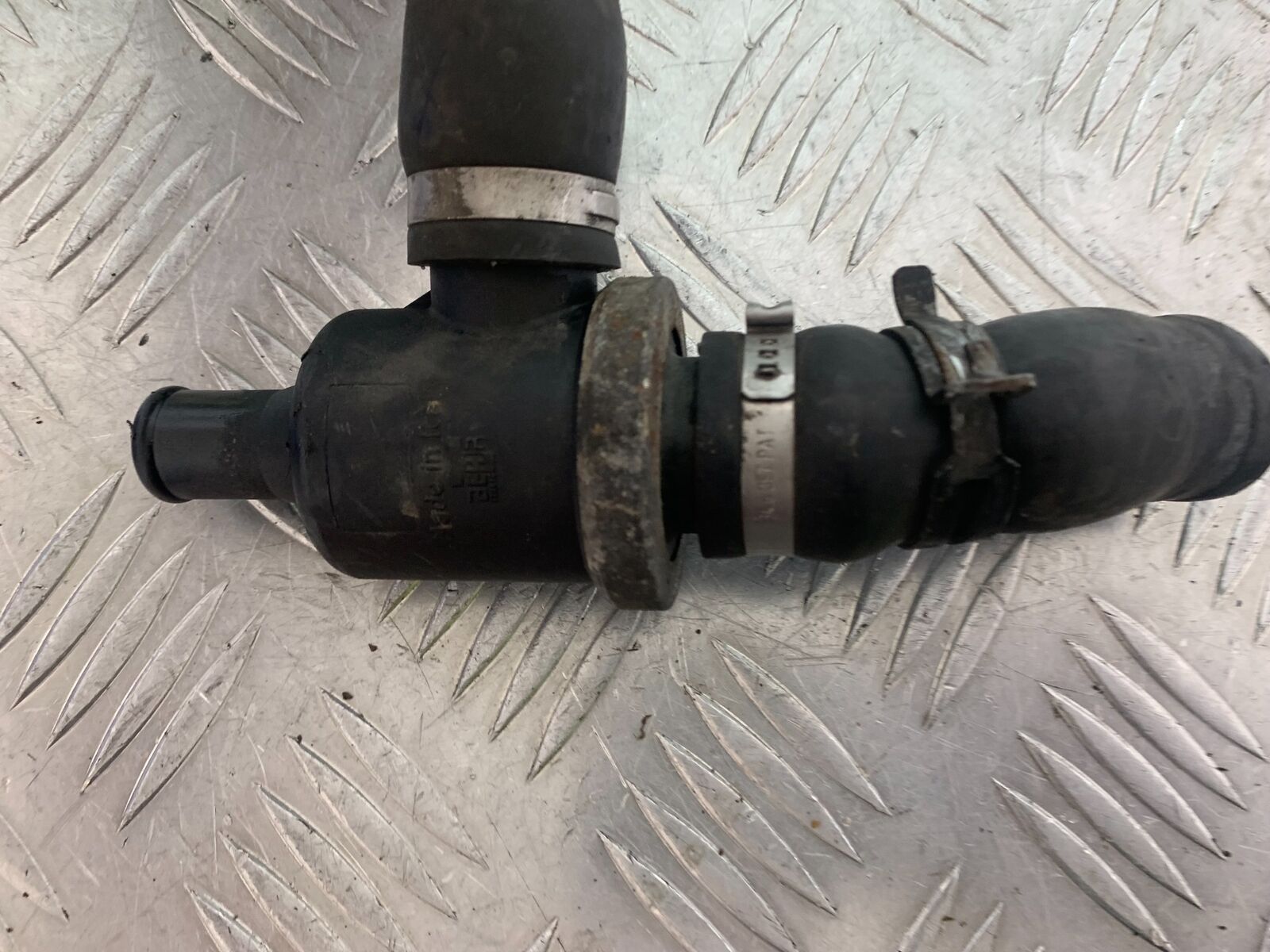 KTM 990 SUPERMOTO T THERMOSTAT  YEAR 2010-2011  (CMB1127)
