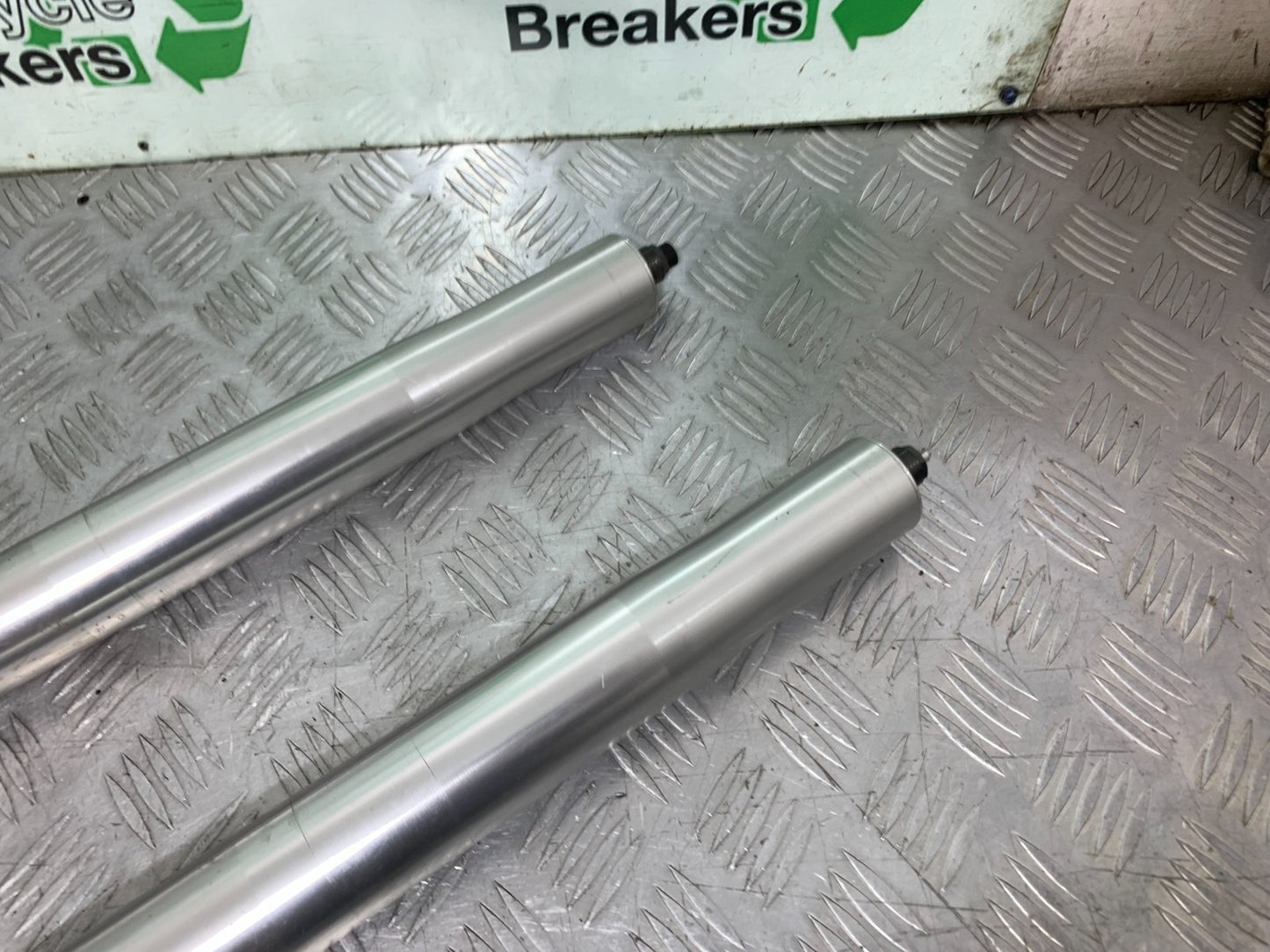 KAWASAKI GTR1400 GTR 1400 FORKS   YEAR 2007-2009 (CMB1306)