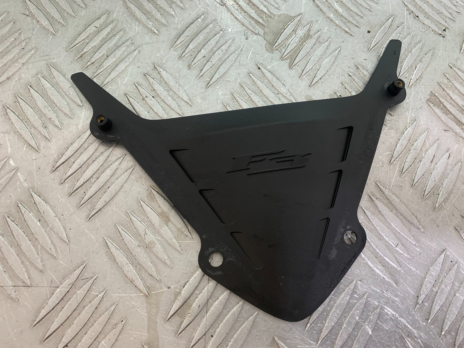 MV AGUSTA 800 F3 SCREEN INFILL COVER   YEAR 2013-2016 (CMB1152)