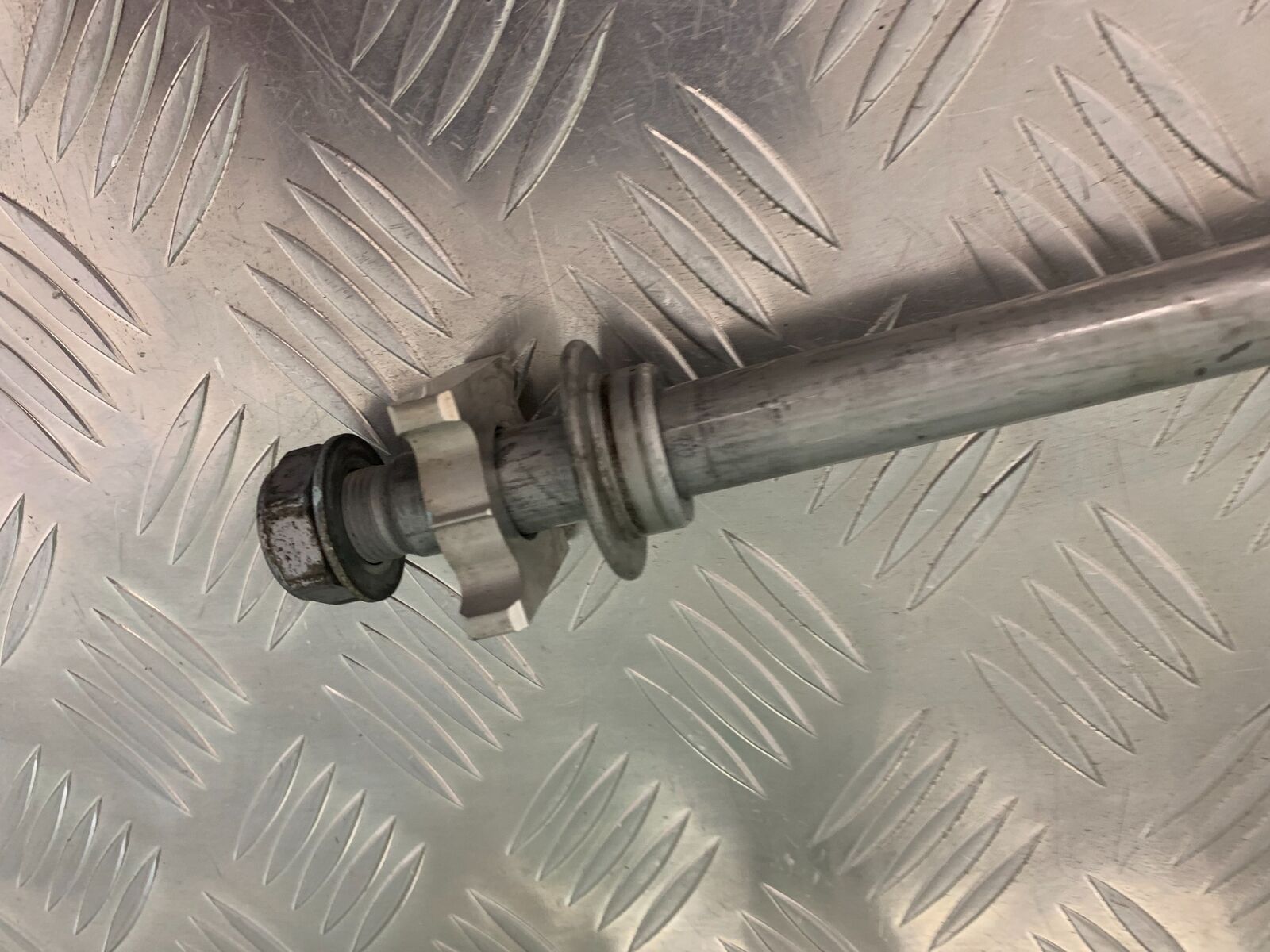HONDA CBR650 R CBR 650R REAR WHHEL SPINDLE   YEAR 2019-2020 (STOCK 952)