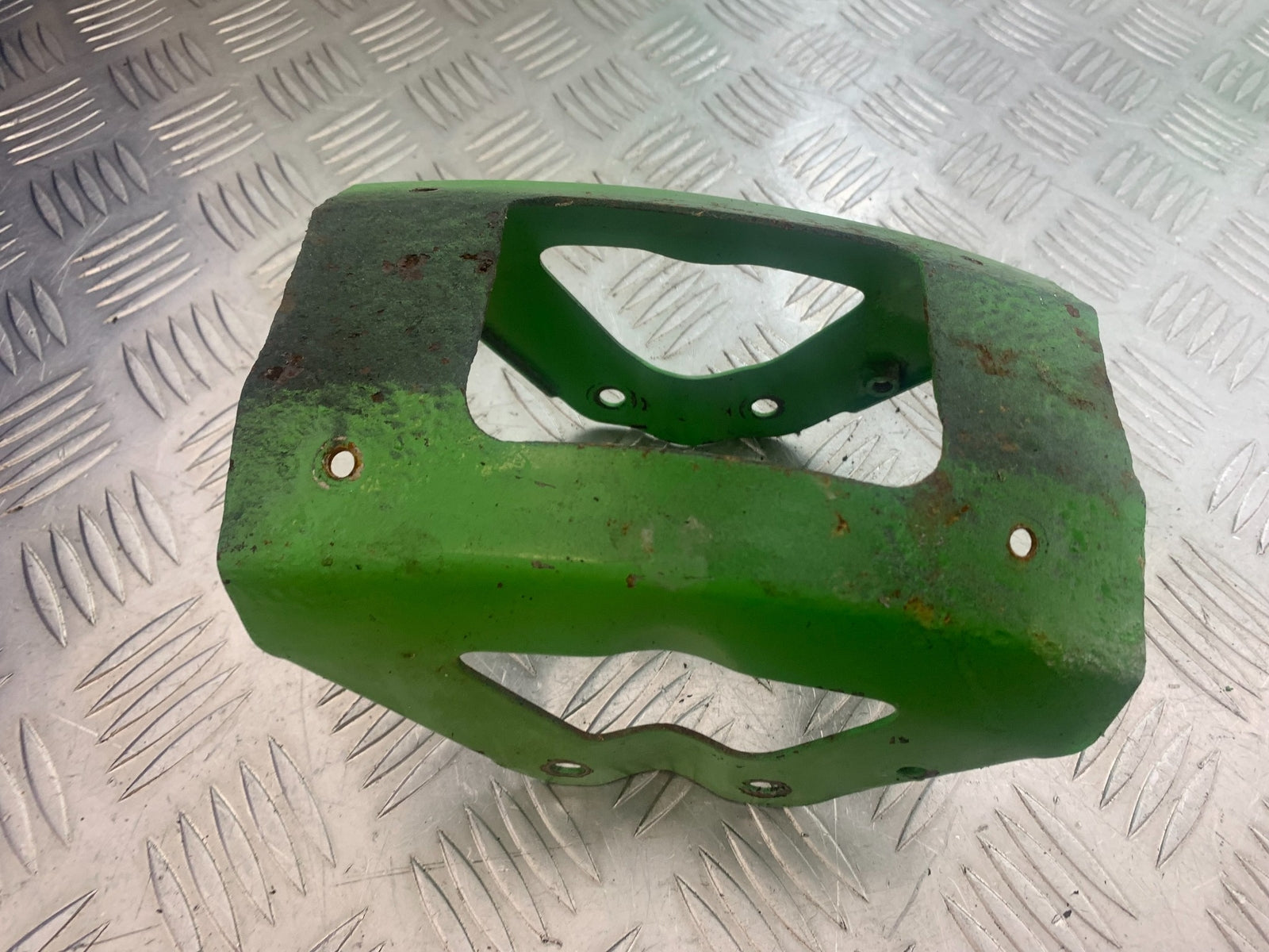 KAWASAKI GT550 GT 550 FRONT MUDGUARD BRACE  YEAR 1984-87 (CMB1141)