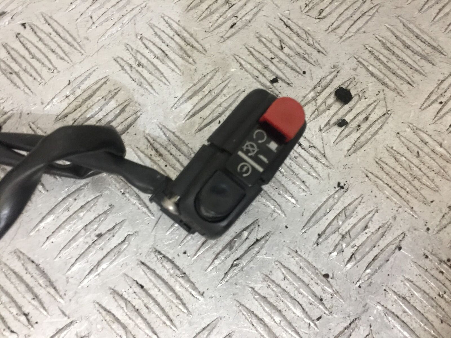 APRILIA TUONO 1000 V4R RIGHT SWITCH GEAR 2011-13  (STOCK 746)