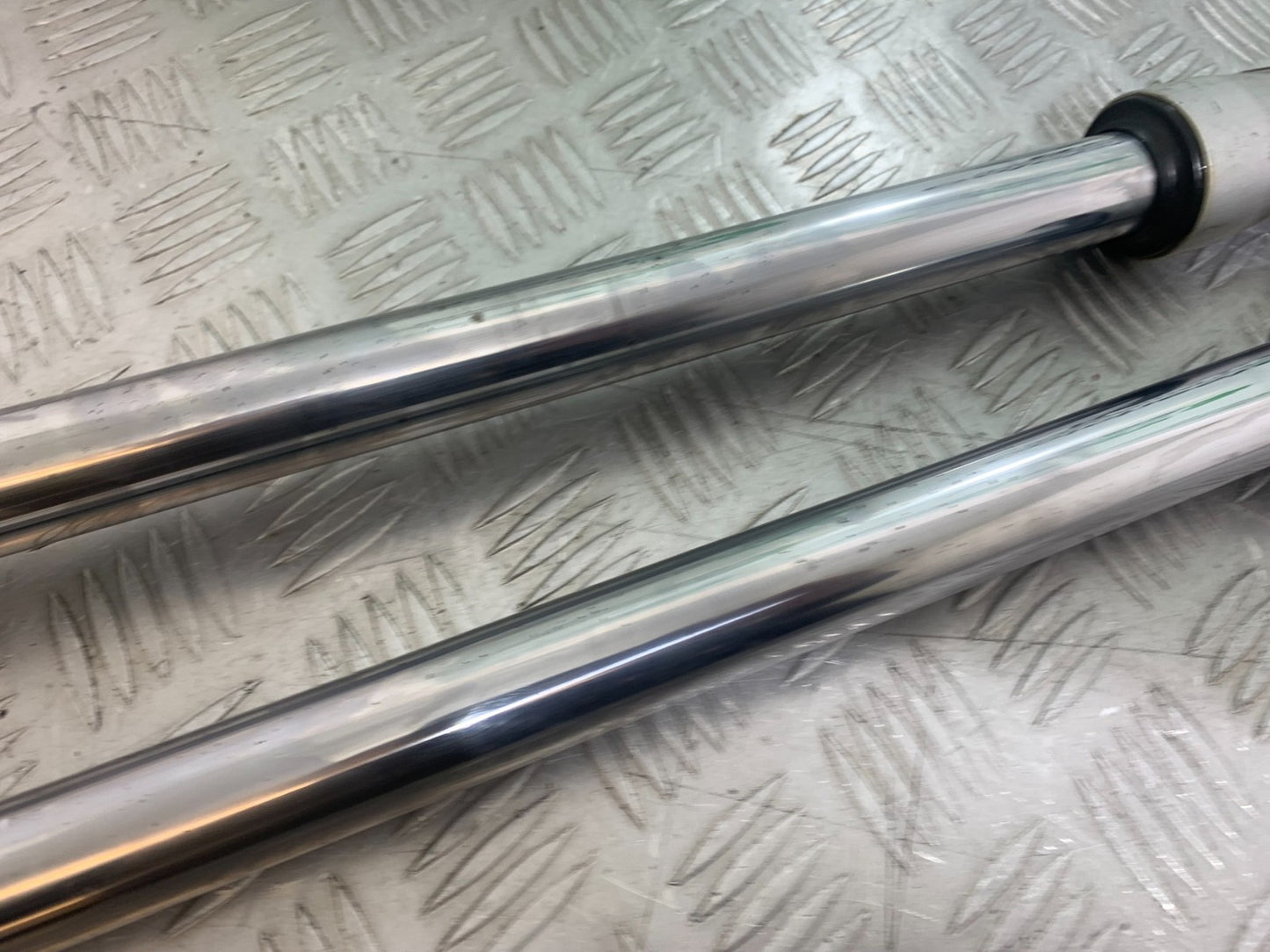 HONDA XL125 VARADERO FORKS   YEAR 2001-2006  (CMB1210)