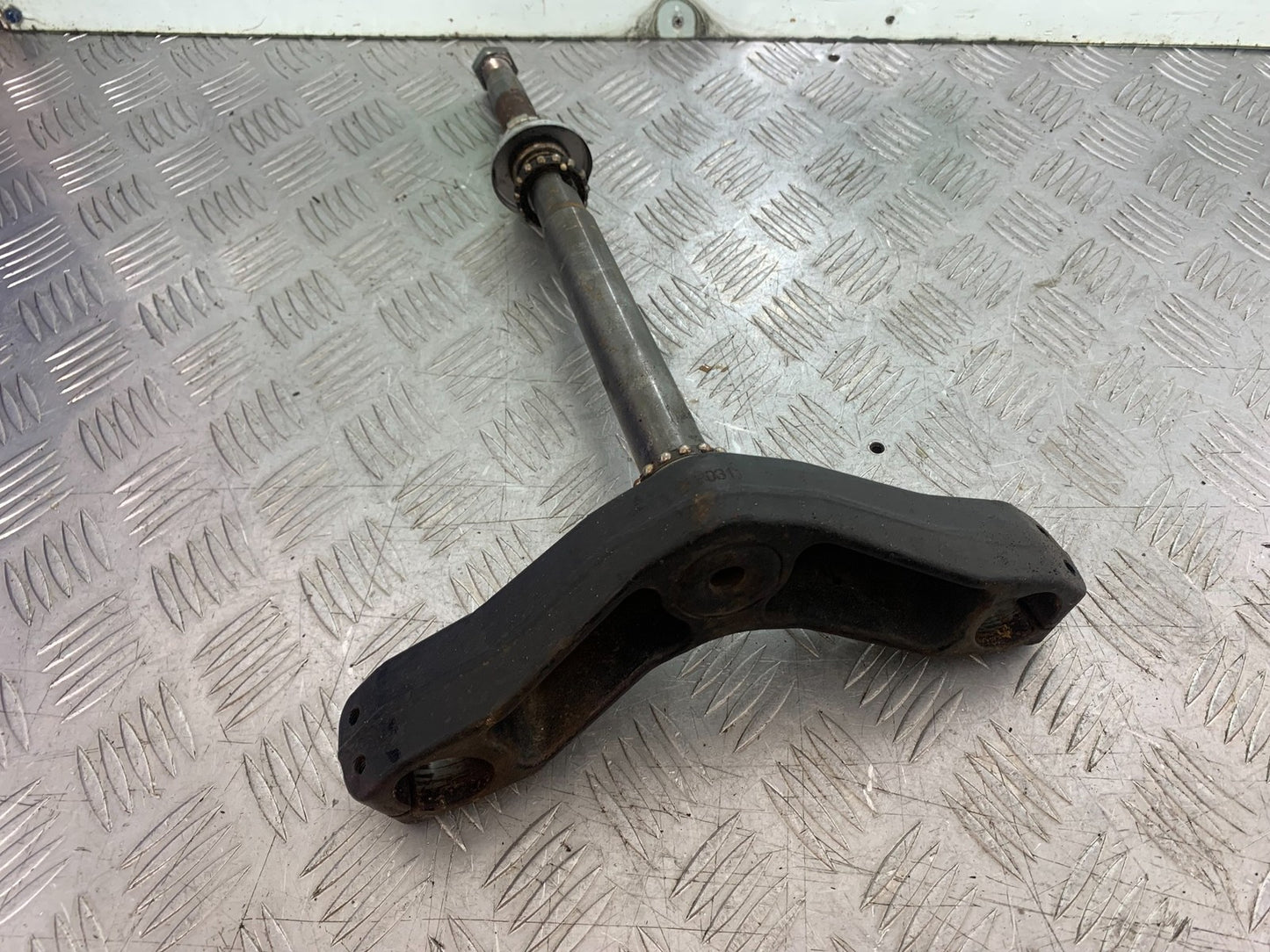 YAMAHA XMAX 250 XMAX 250 BOTTOM YOKE YEAR 2006-09 (CMB1201)