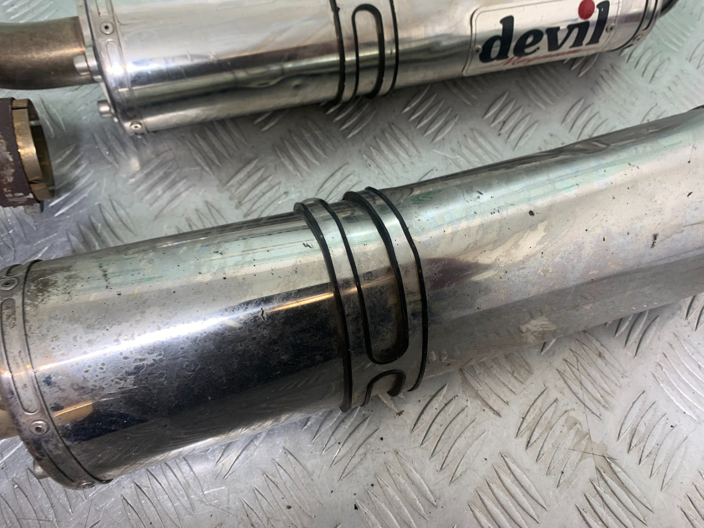 YAMAHA YZF R1 DEVIL SILENCERS AND LINK PIPE  YEAR 2004-2006 (CMB1155)