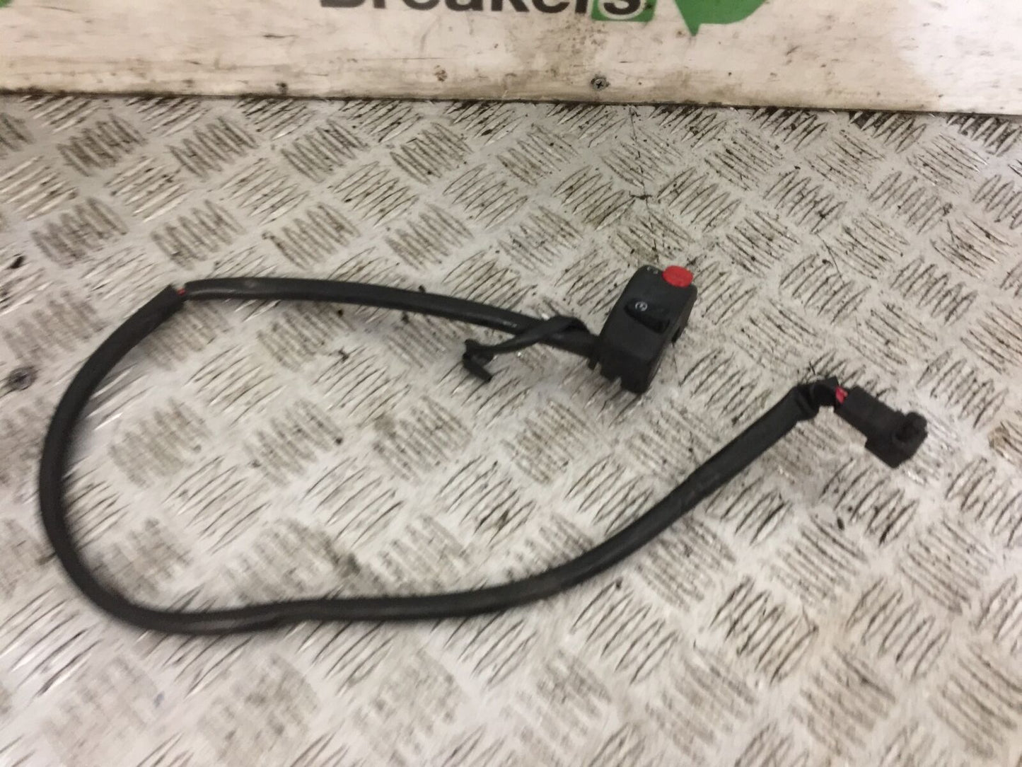 TRIUMPH 675 STREET TRIPLE RIGHT SWITCH GEAR   YEAR 2016 (STOCK 812)