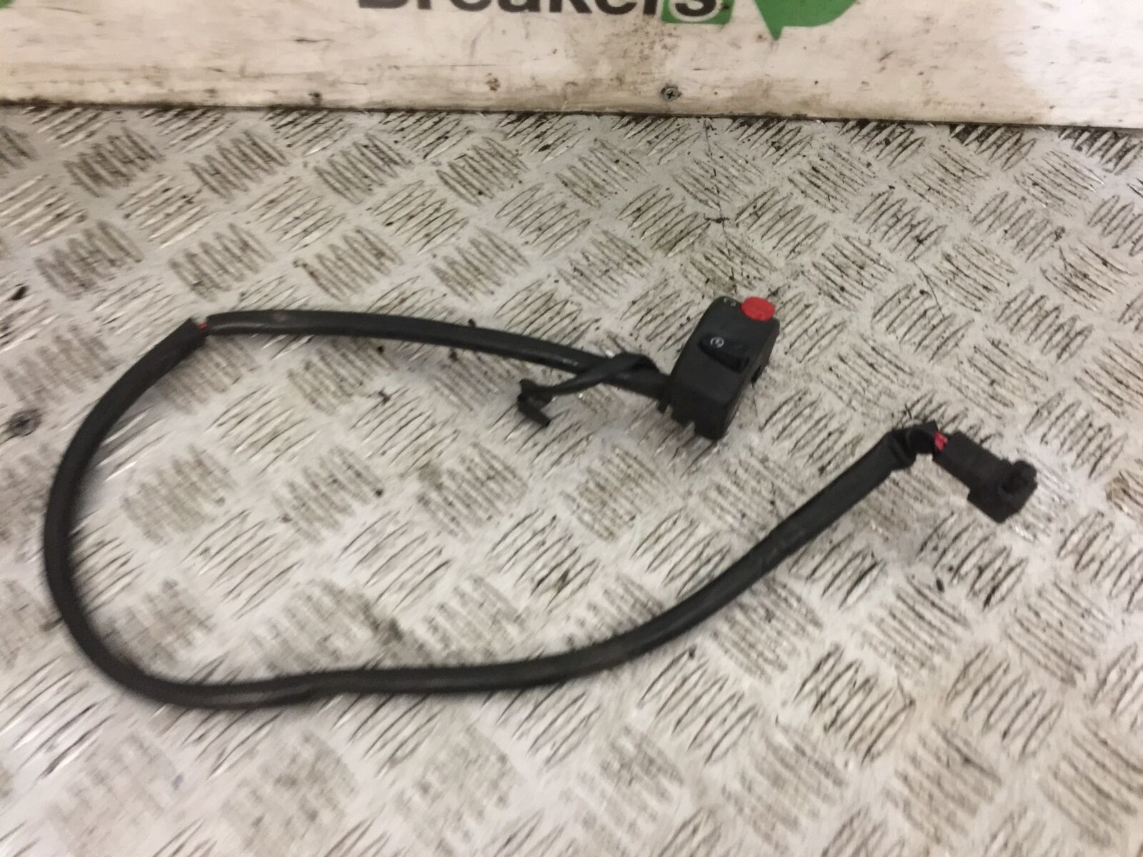 TRIUMPH 675 STREET TRIPLE RIGHT SWITCH GEAR   YEAR 2016 (STOCK 812)