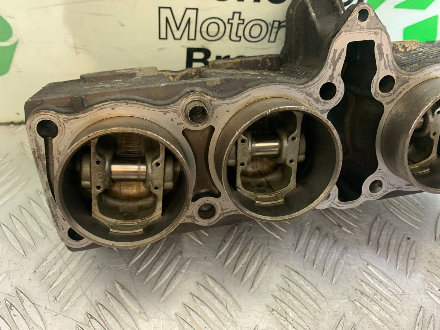 SUZUKI GSX750 INAZUMA BARRELS AND PISTONS  YEAR 1998-2003 (CMB1308)