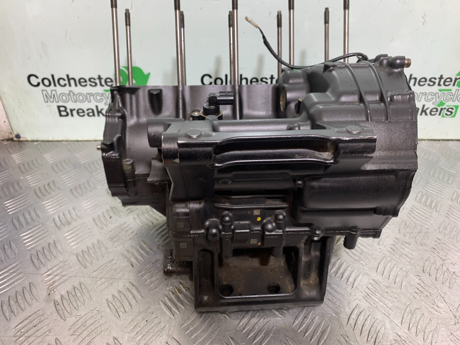HONDA CBR1000 RR ENGINE CRANK CASINGS  YEAR 2008-2011 (CMB1330)