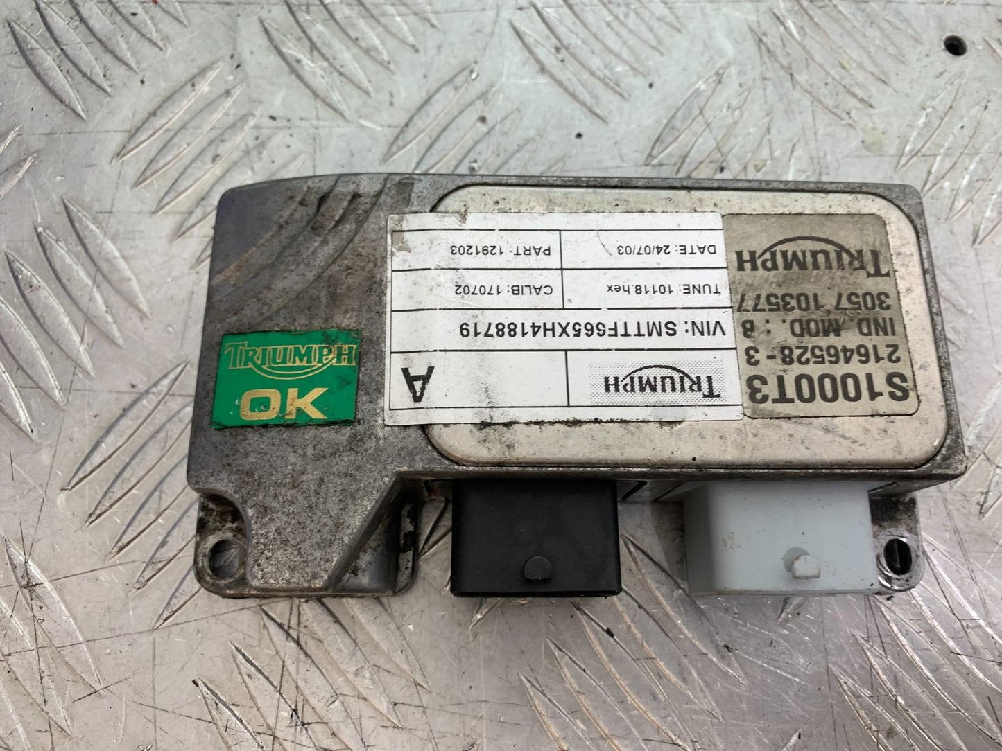 TRIUMPH 955i SPRINT ST ECU YEAR 1999-04 (CMB1230)
