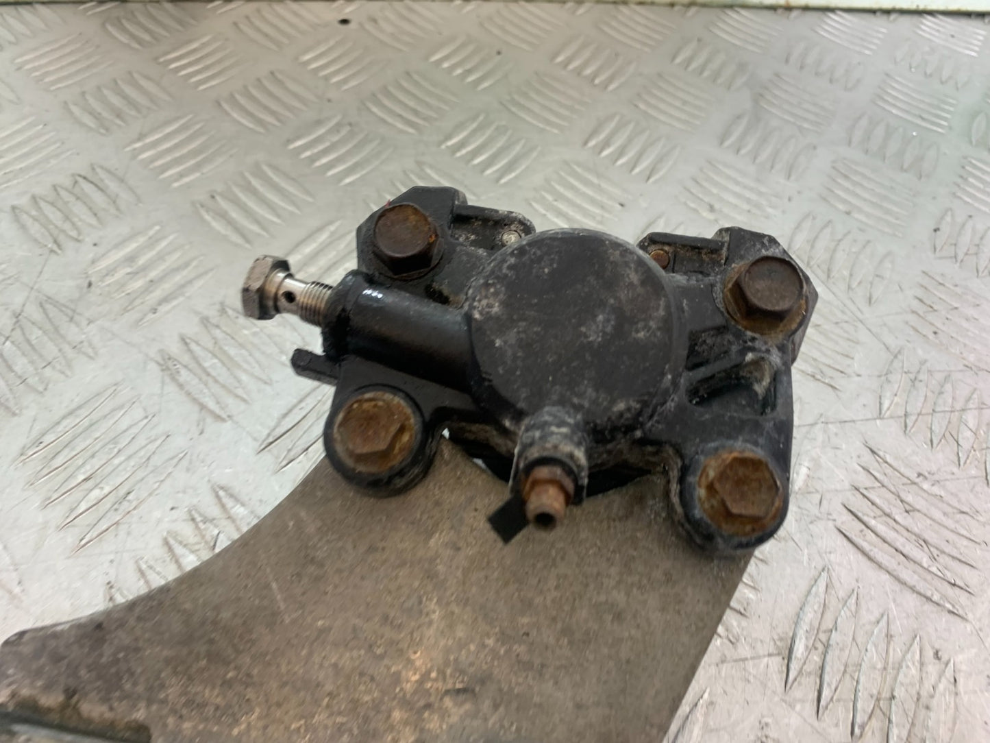 SUZUKI RF900 RF 900 REAR BRAKE CALIPER  YEAR 1994-1999 CMB1326