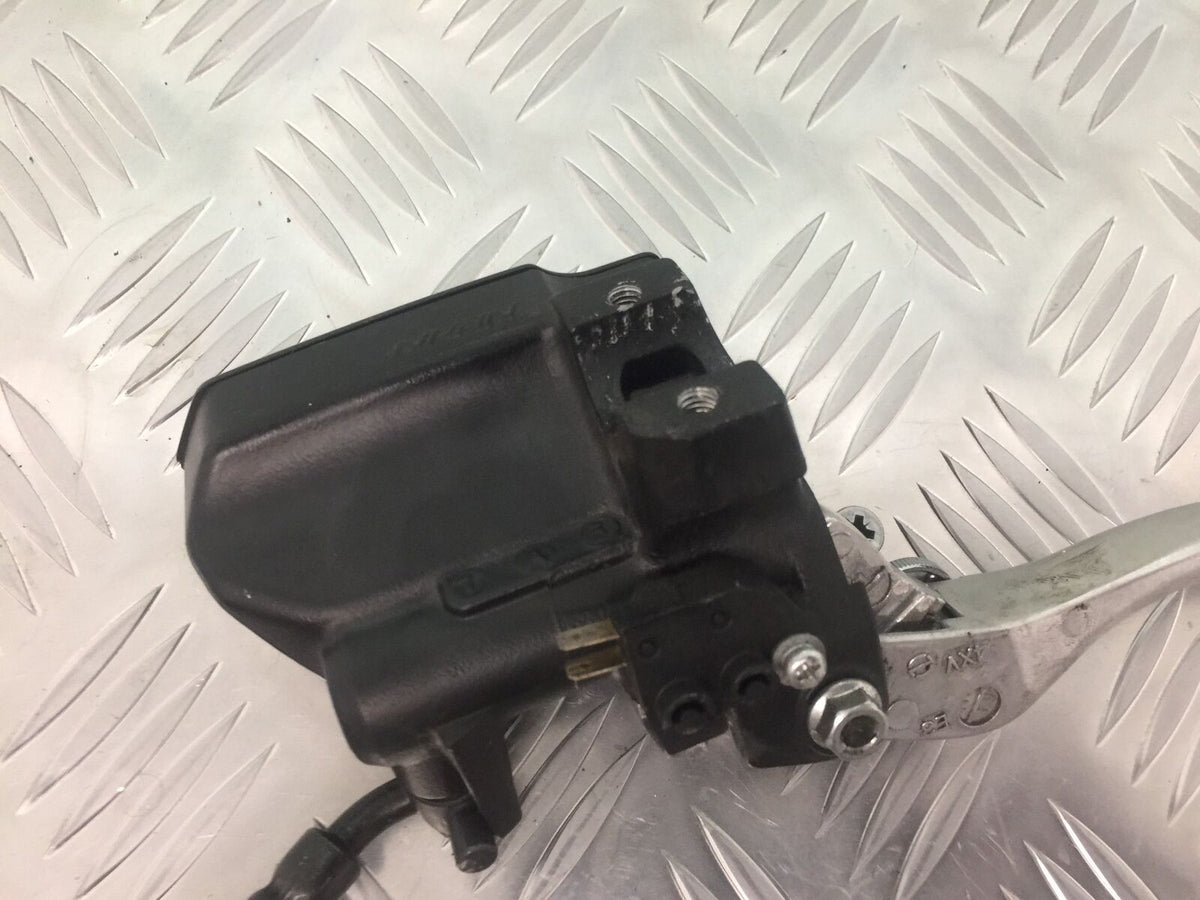 KAWASAKI VERSYS 1000 KLZ 1000 FRONT MASTER CYLINDER  YEAR  2015-2018 (STOCK 912)
