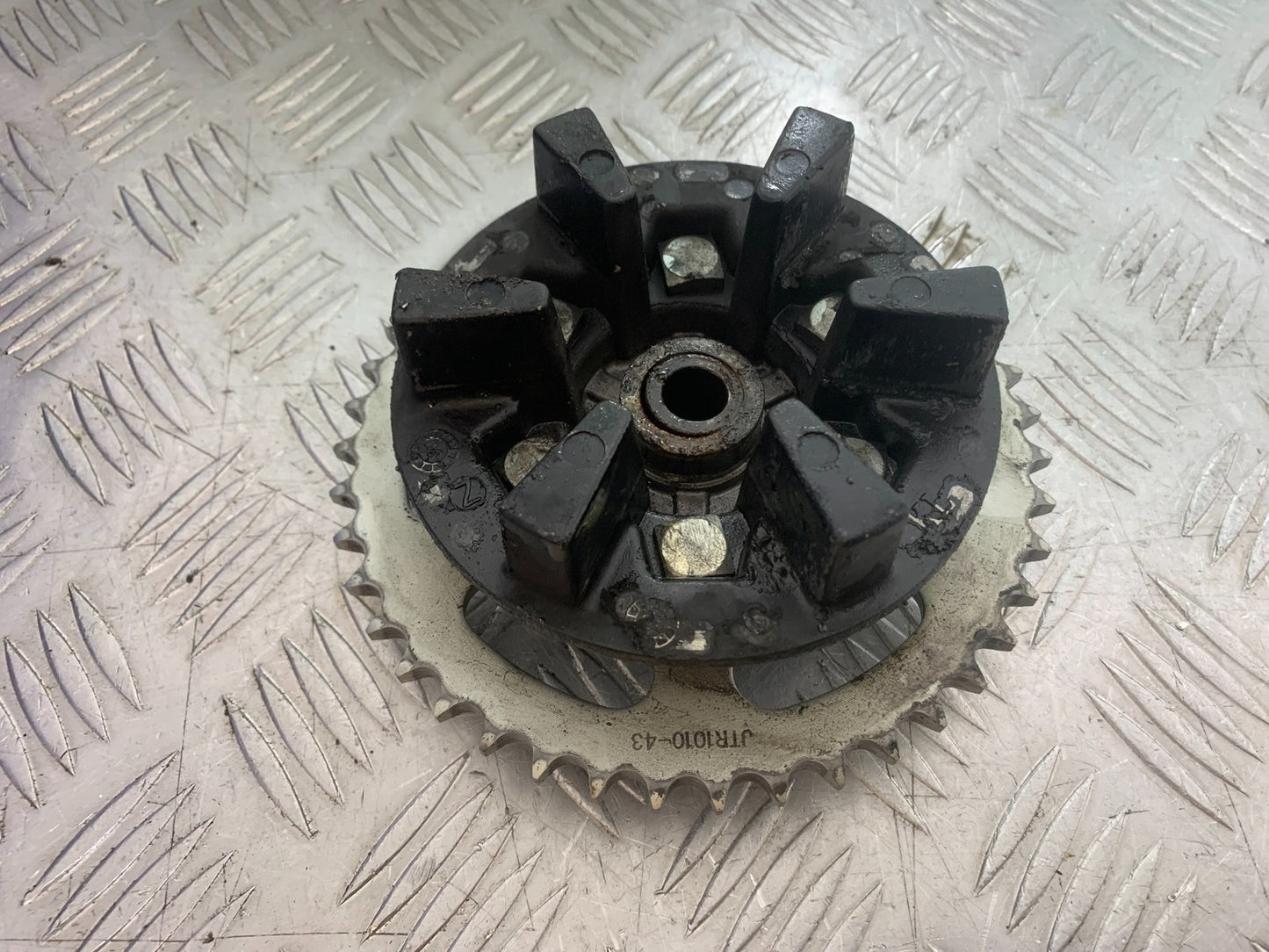 BENELLI BN125 BN 125 REAR SPROCKET CARRIER  YEAR 2018-2021 (CMB1245)