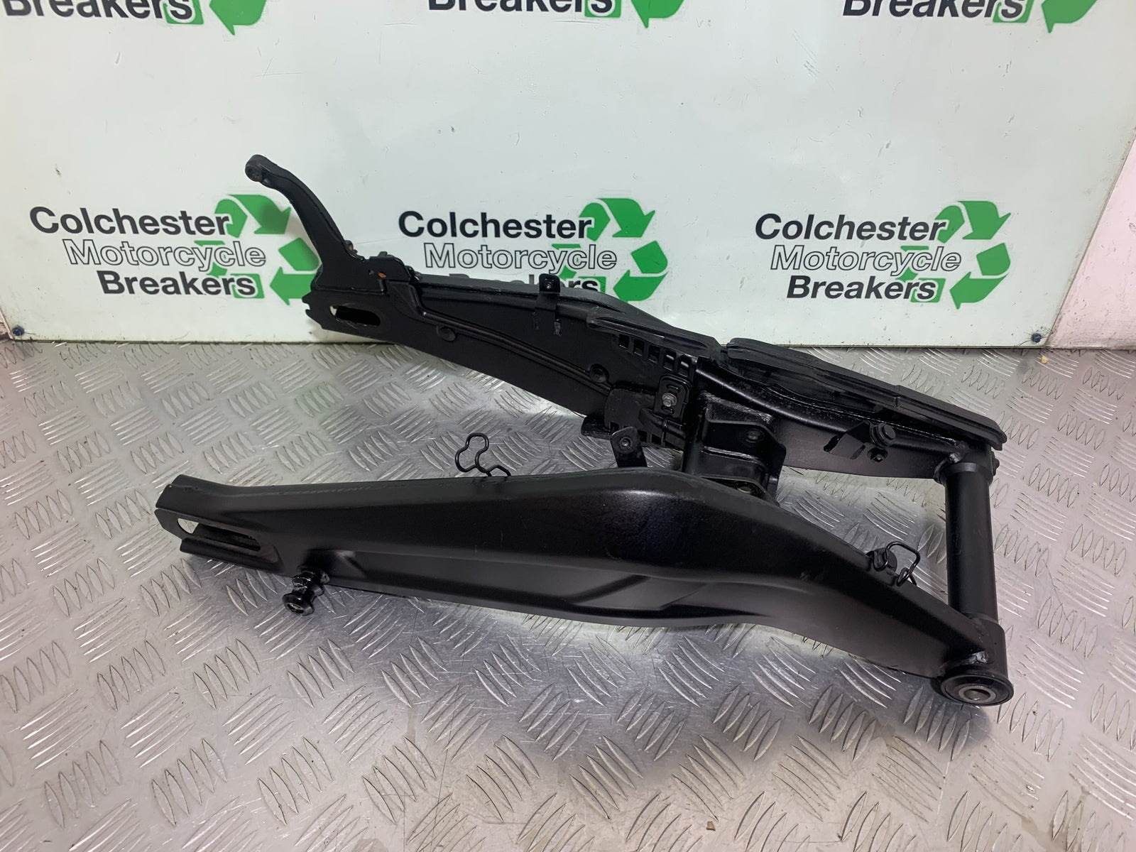 TRIUMPH TRIDENT 660 SWINGARM  YEAR 2021-2024 (CMB1148)