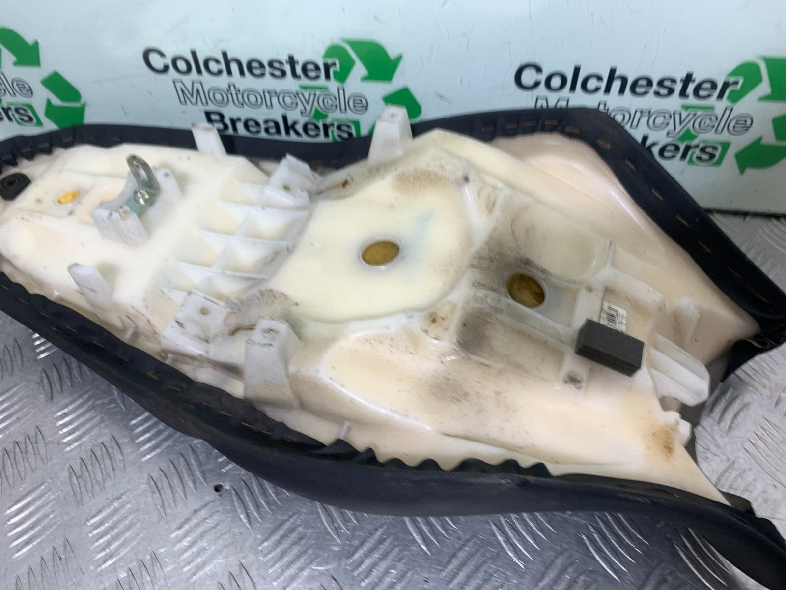 KAWASAKI 650 VERSYS SEAT YEAR 2015-2018 (CMB1288)