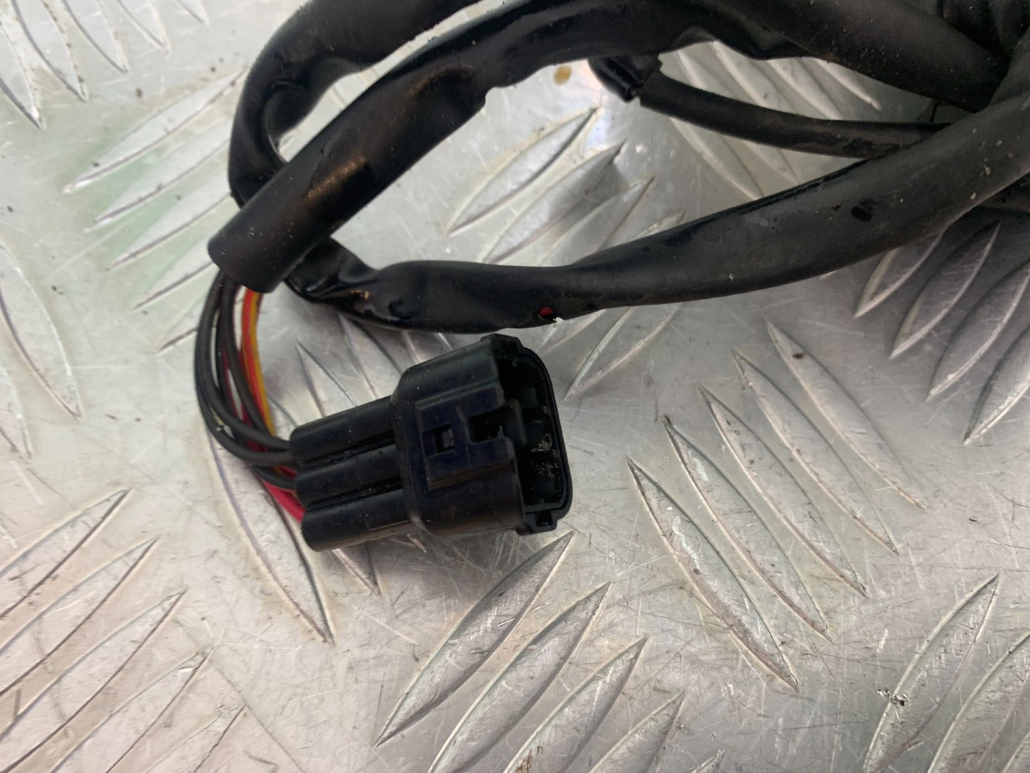 KAWASAKI Z750 Z 750 RIGHT SWITCH GEAR  YEAR 2004-2006  (CMB1234)
