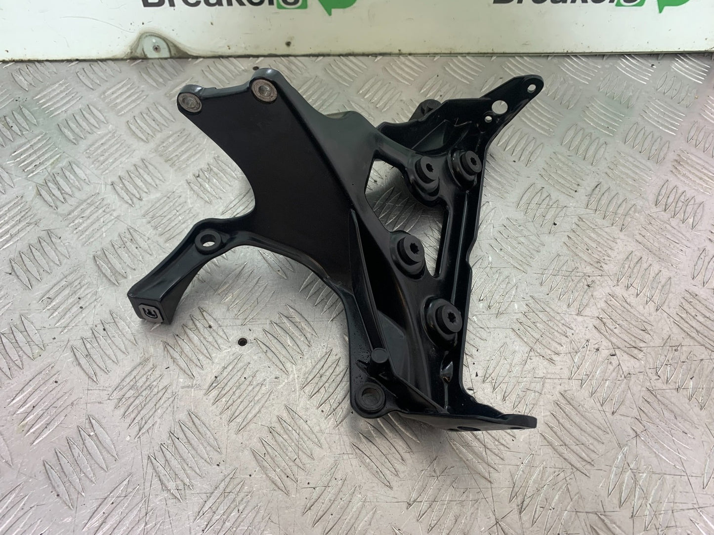 TRIUMPH 1050 SPRINT GT FAIRING BRACKET  YEAR 2010-2016 (CMB1250)