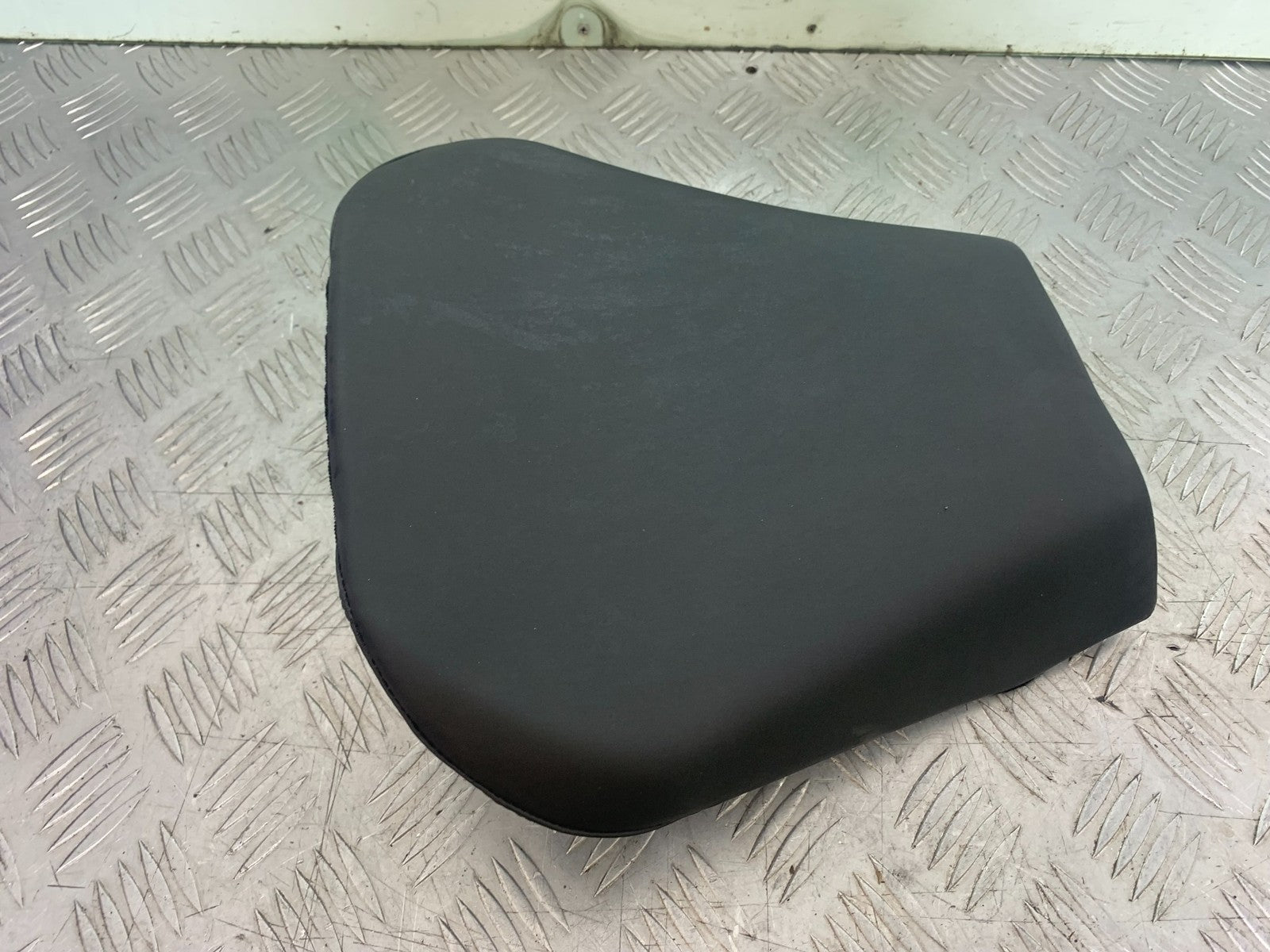 APRILIA RSV1000 R FACTORY MILLE FRONT SEAT   2004-09 (CMB1203)
