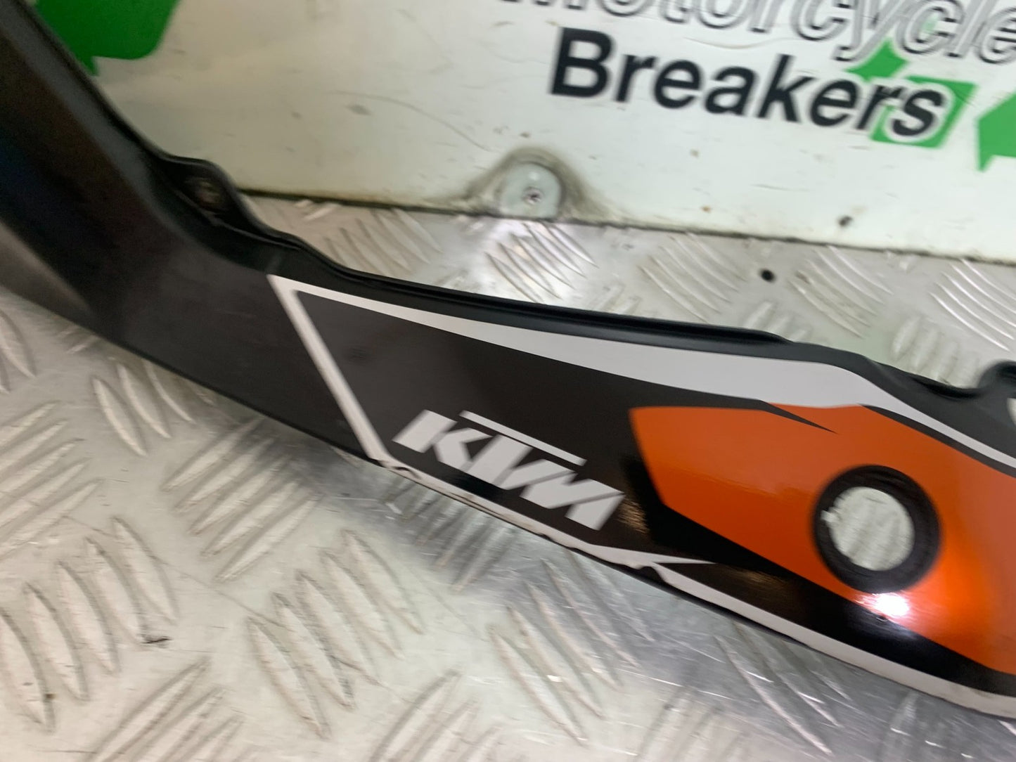 KTM DUKE 125 SEAT PANEL YEAR 2012-2016 (CMB1317)