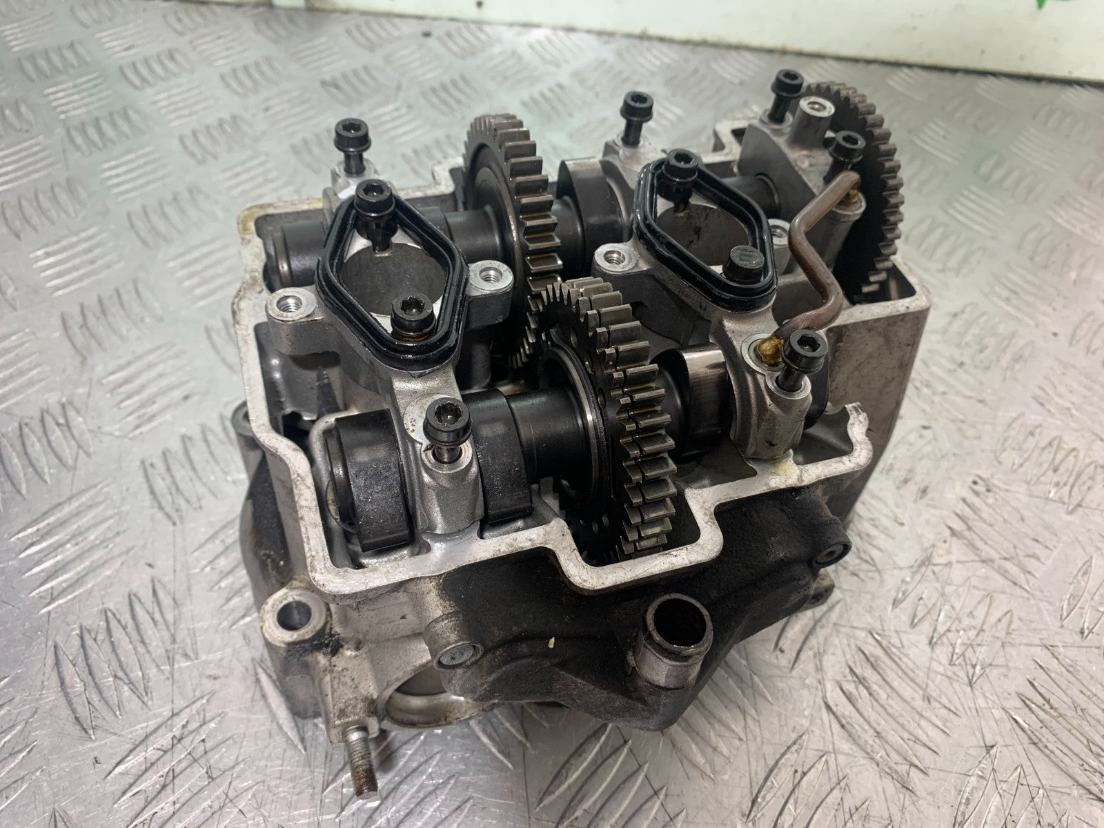 APRILIA TUONO 1000 V4R FRONT CYLINDER HEAD  YEAR 2011-13  (CMB1316)
