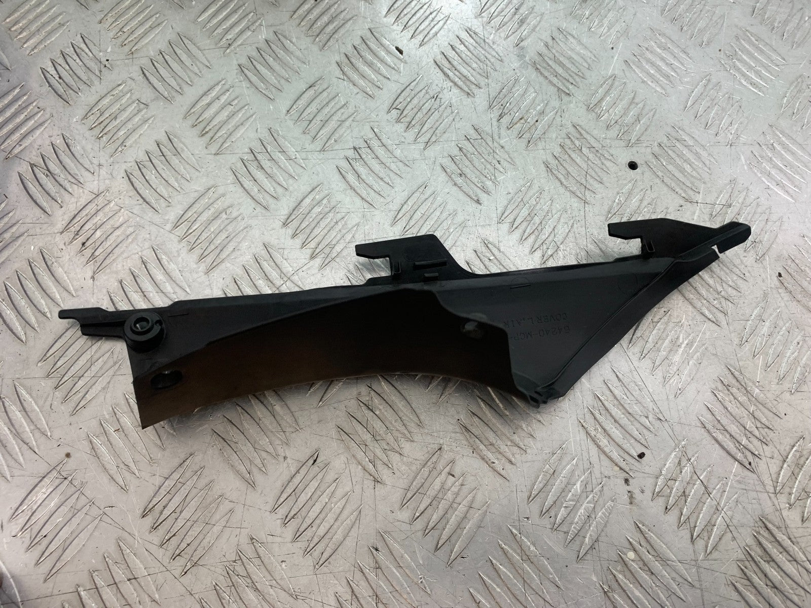 HONDA CBR1000 rr FIREBLADE LEFT TOP FAIRING INFILL 2012-2016 (CMB1280)