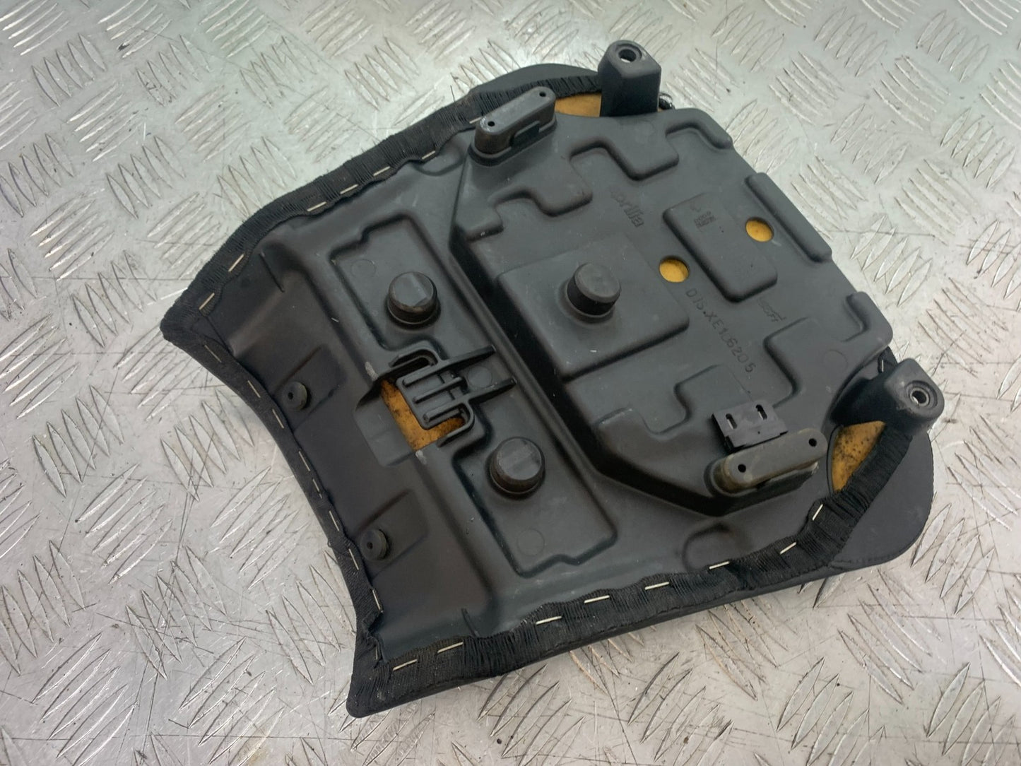 APRILIA RSV1000 R FACTORY MILLE FRONT SEAT   2004-09 (CMB1203)