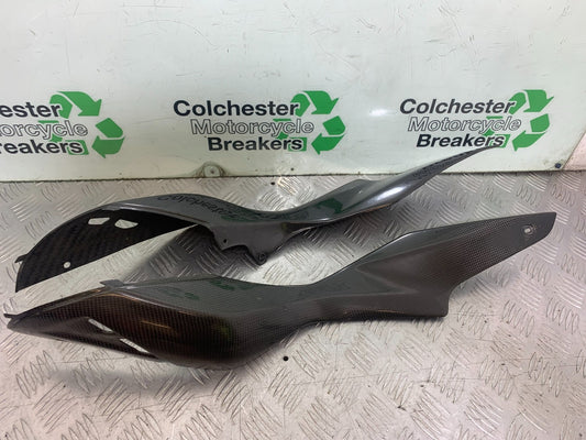 APRILIA RSV1000 R FACTORY MILLE CARBON LOWER TANK PANELS    2004-09 (CMB1203)