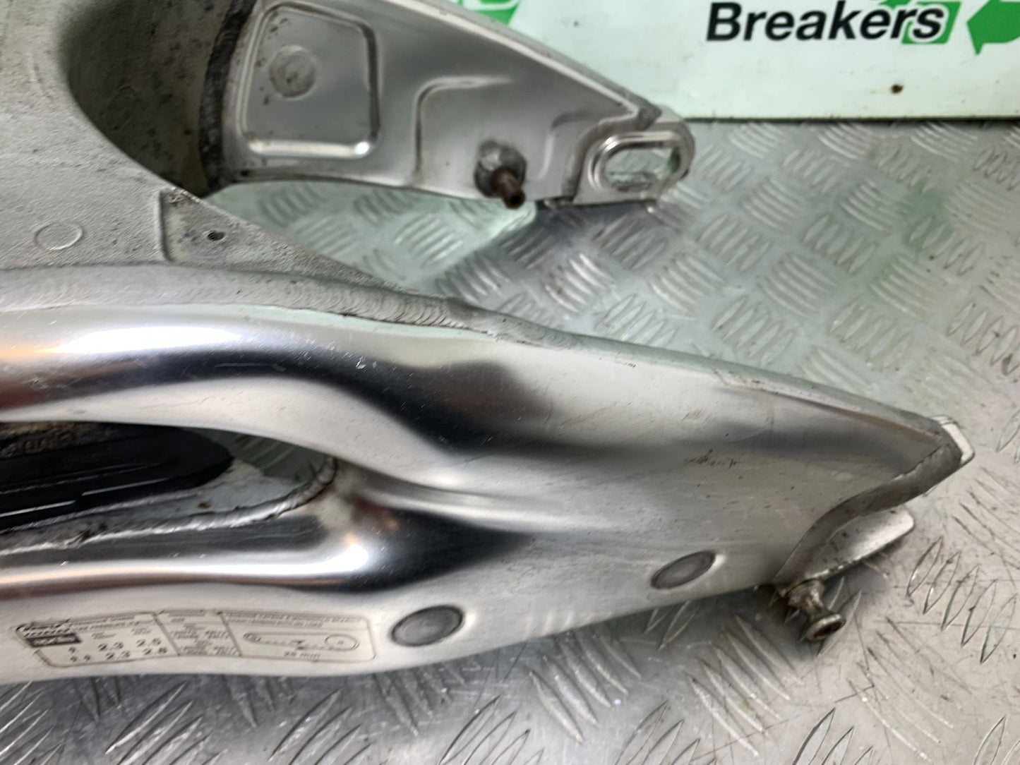 APRILIA RSV1000 RSV 1000 MILLE SWINGARM  1998- 2003 (CMB1184)