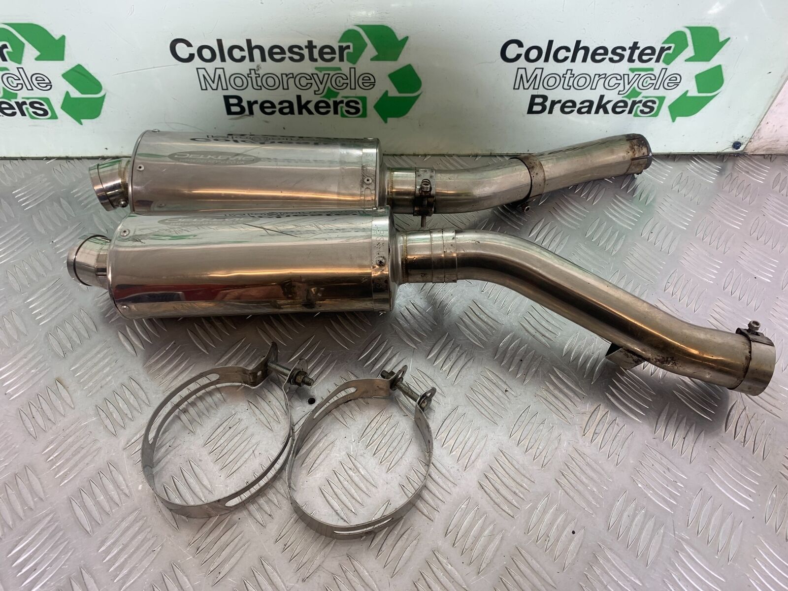 YAMAHA XJR1300 XJR 1300 DELKEVIC SILENCERS   YEAR 1999-2003 (CMB1055)