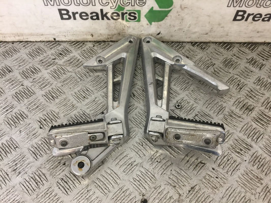 YAMAHA FZS1000 FAZER 1000 FZ1 REAR HANGERS YEAR 2000-05 (STOCK 714)