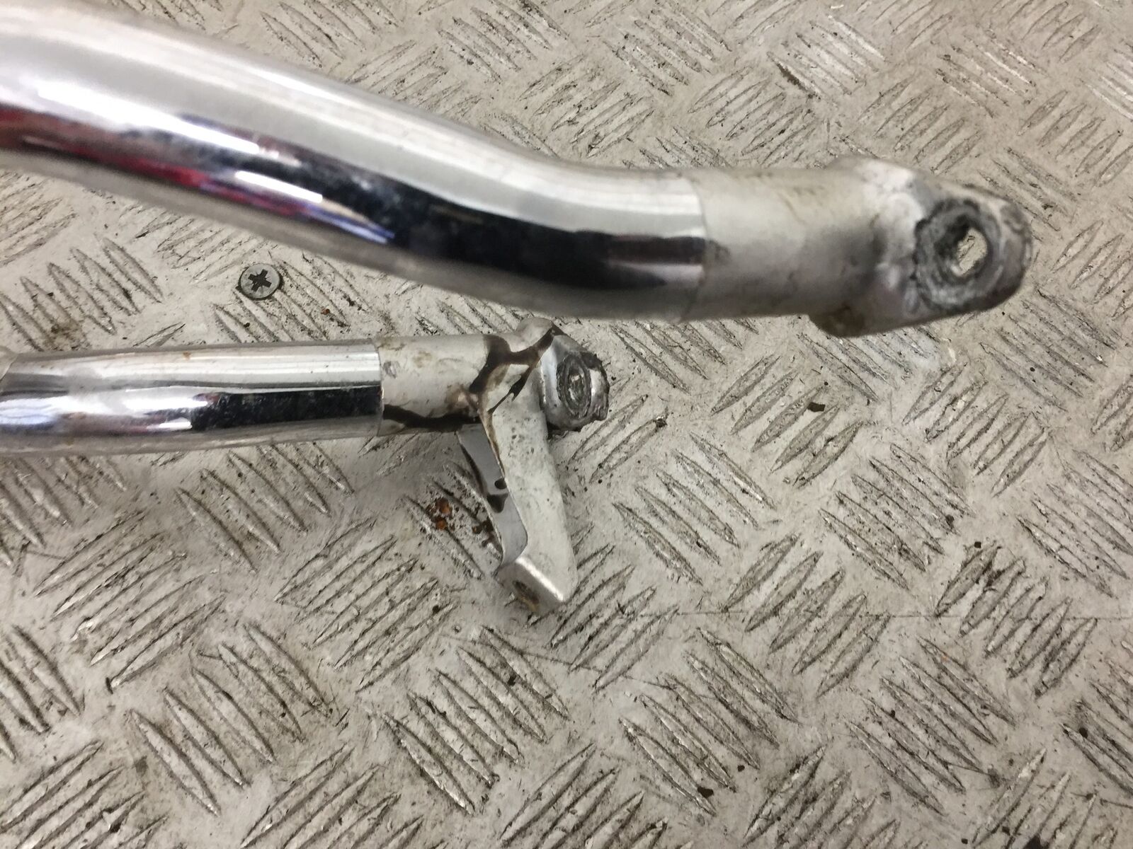 HONDA GL1800 GL 1800 FRONT LEFT CRASH BAR  YEAR 2004-10 ABS (STOCK 890)