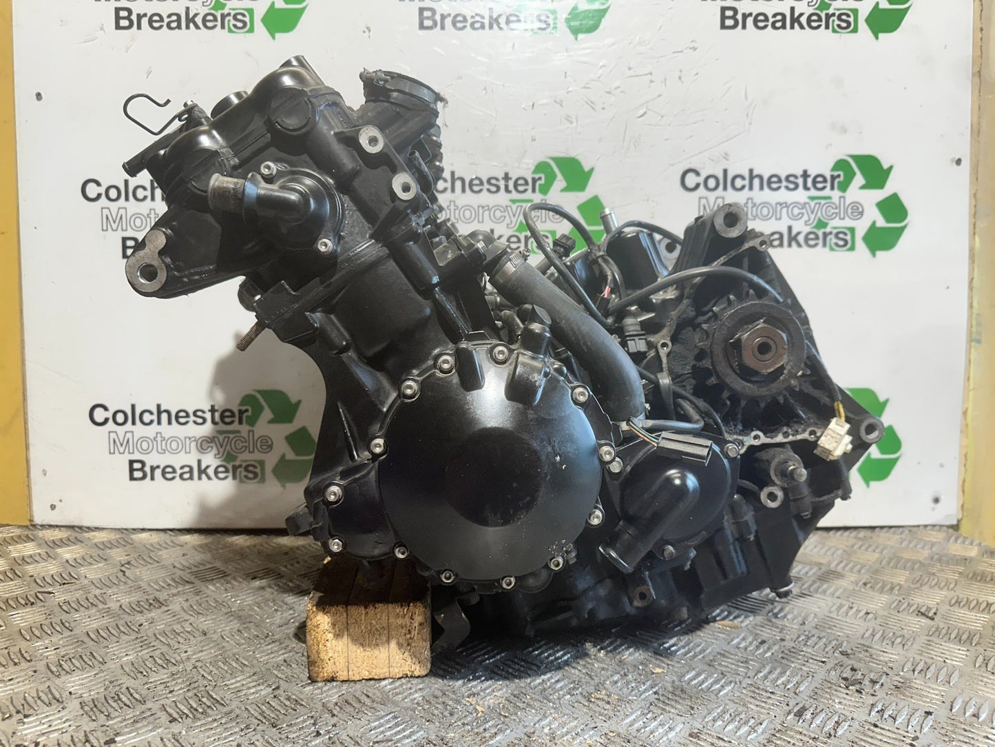 TRIUMPH SPEED TRIPLE R 1050 ENGINE 2007 - 2009 (CMB1183)
