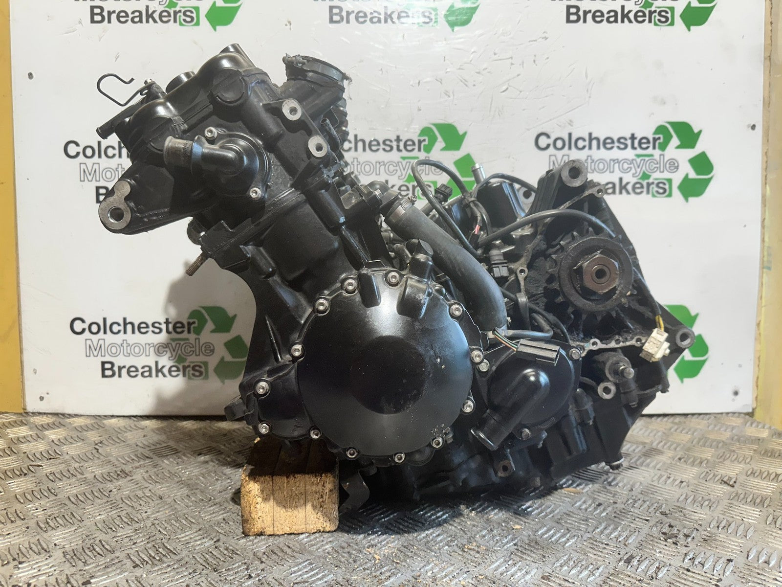 TRIUMPH SPEED TRIPLE R 1050 ENGINE 2007 - 2009 (CMB1183)