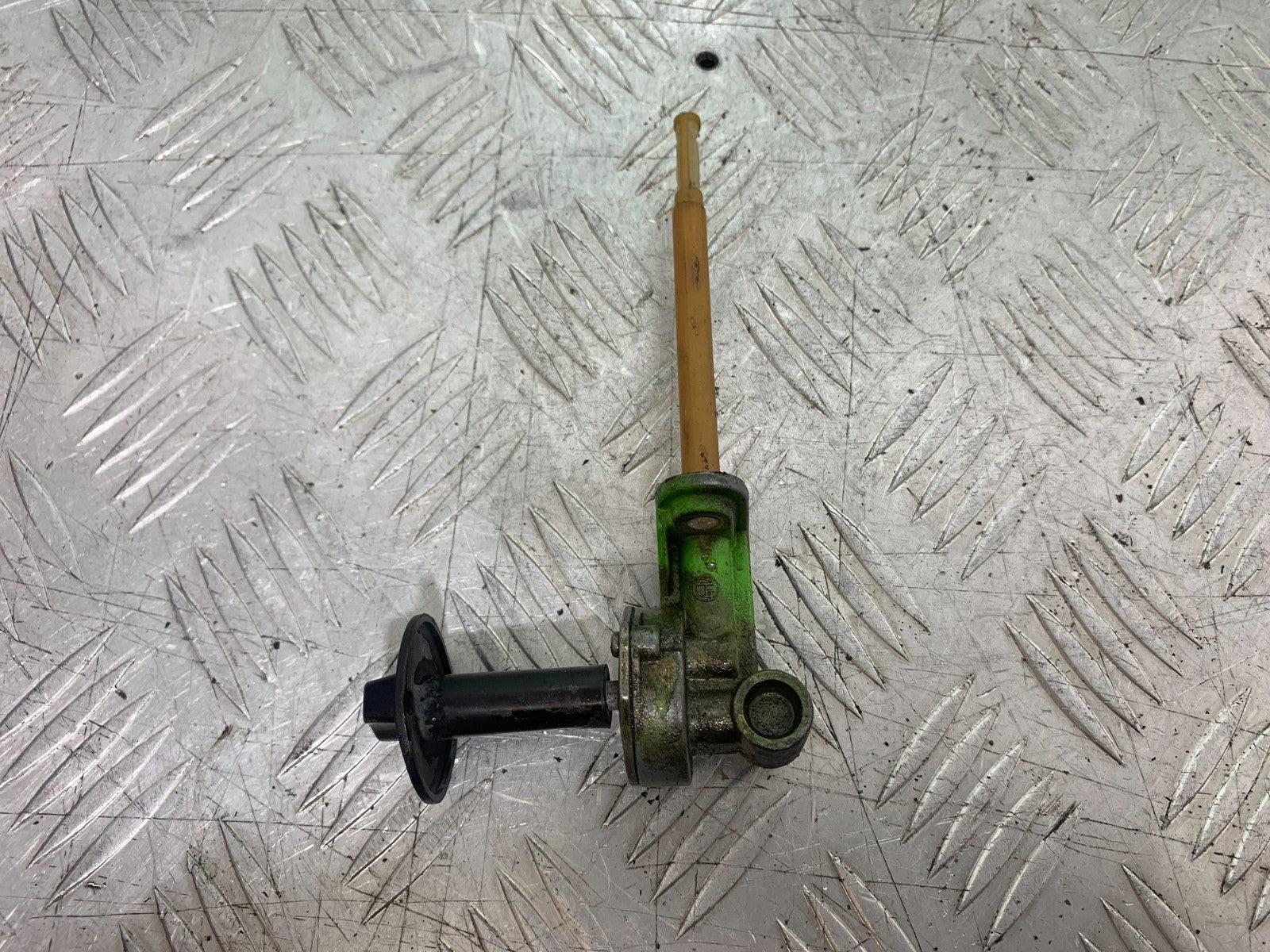KAWASAKI ZX9R ZX9 C PETROL TAP YEAR 1998-99 (CMB1213)